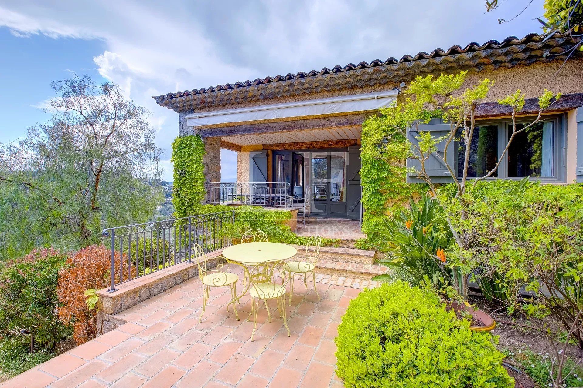 Rumah di Mougins, Alpes-Maritimes 11877712