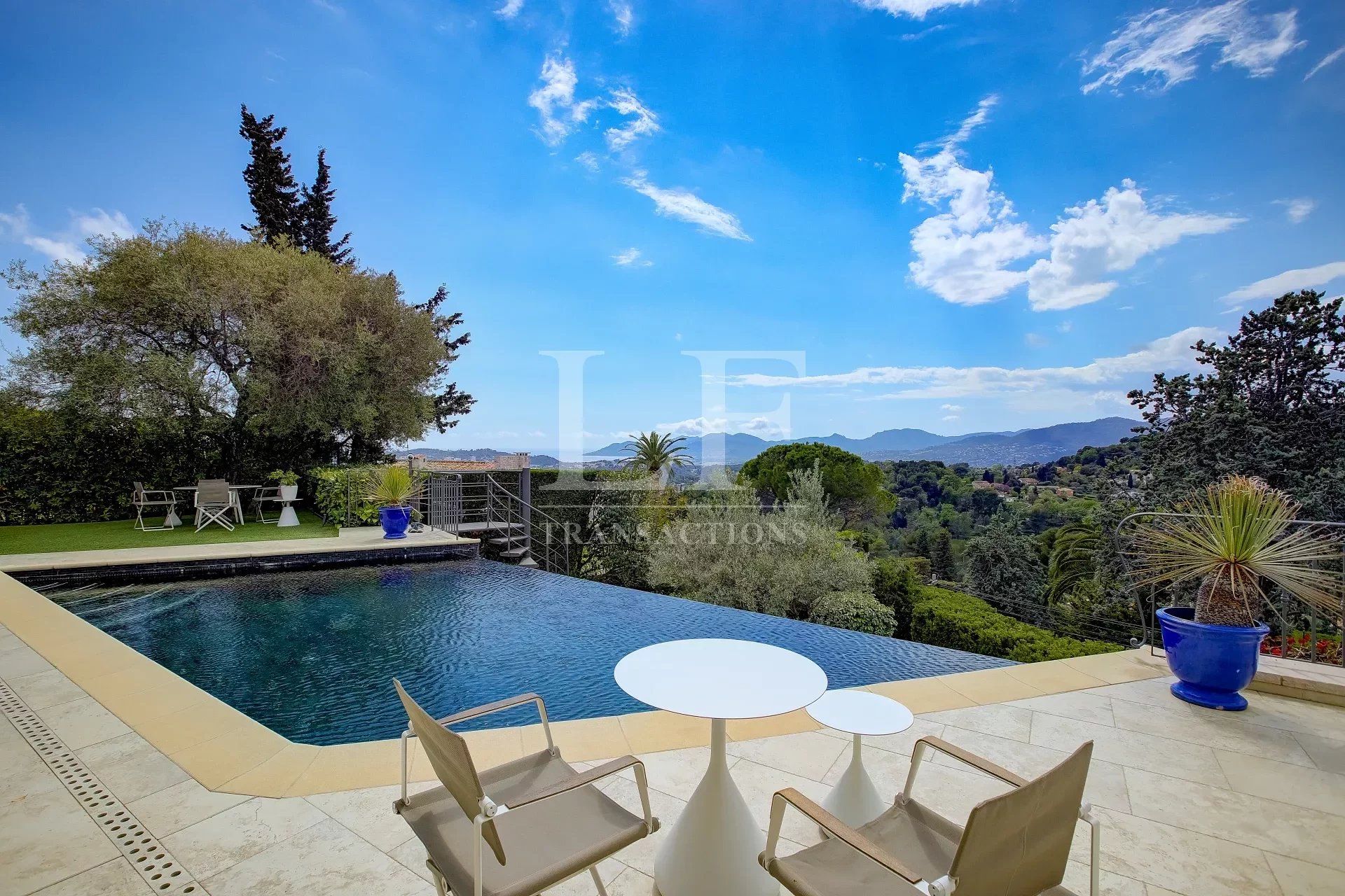 Huis in Mougins, Alpes-Maritimes 11877712