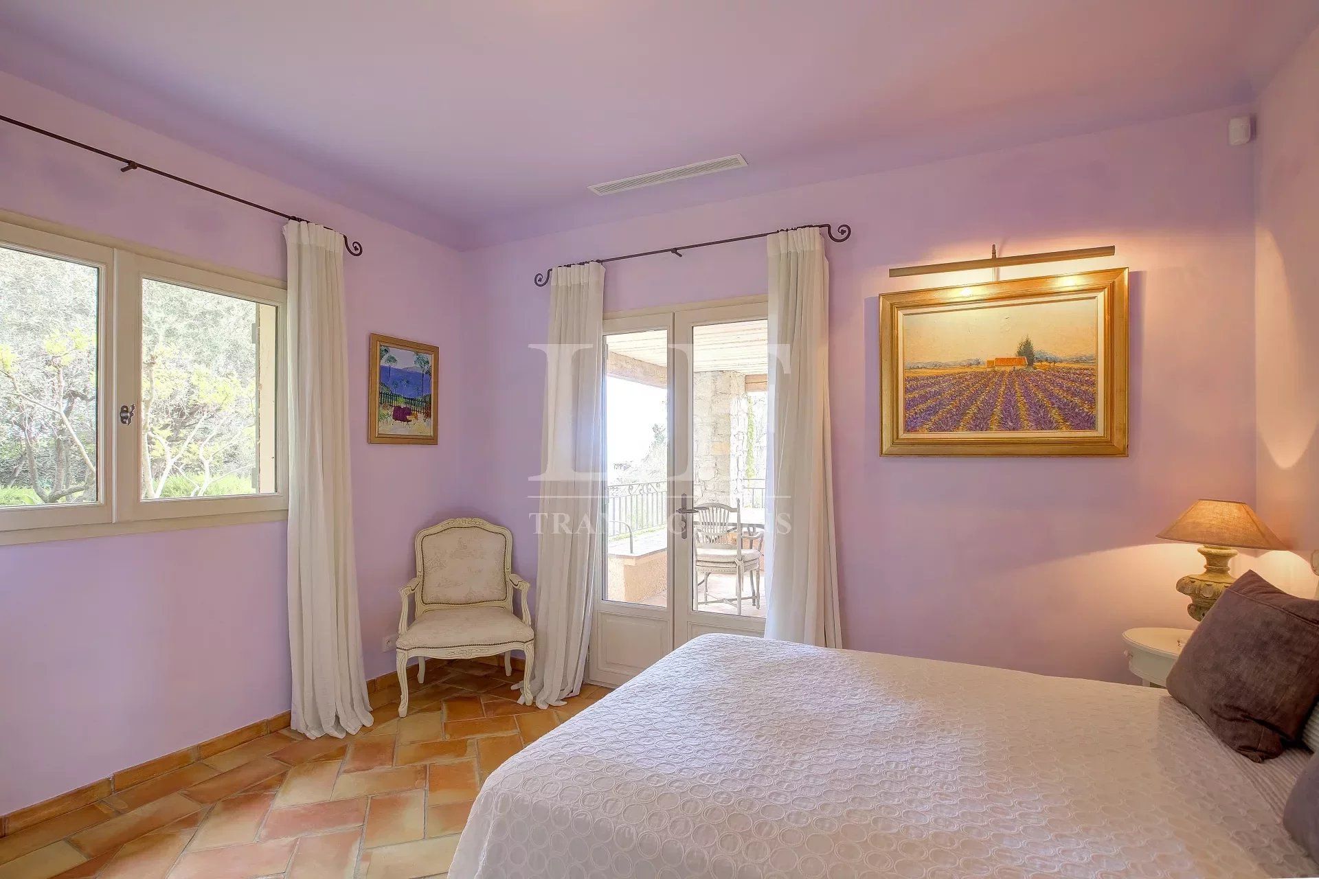 σπίτι σε Mougins, Alpes-Maritimes 11877712