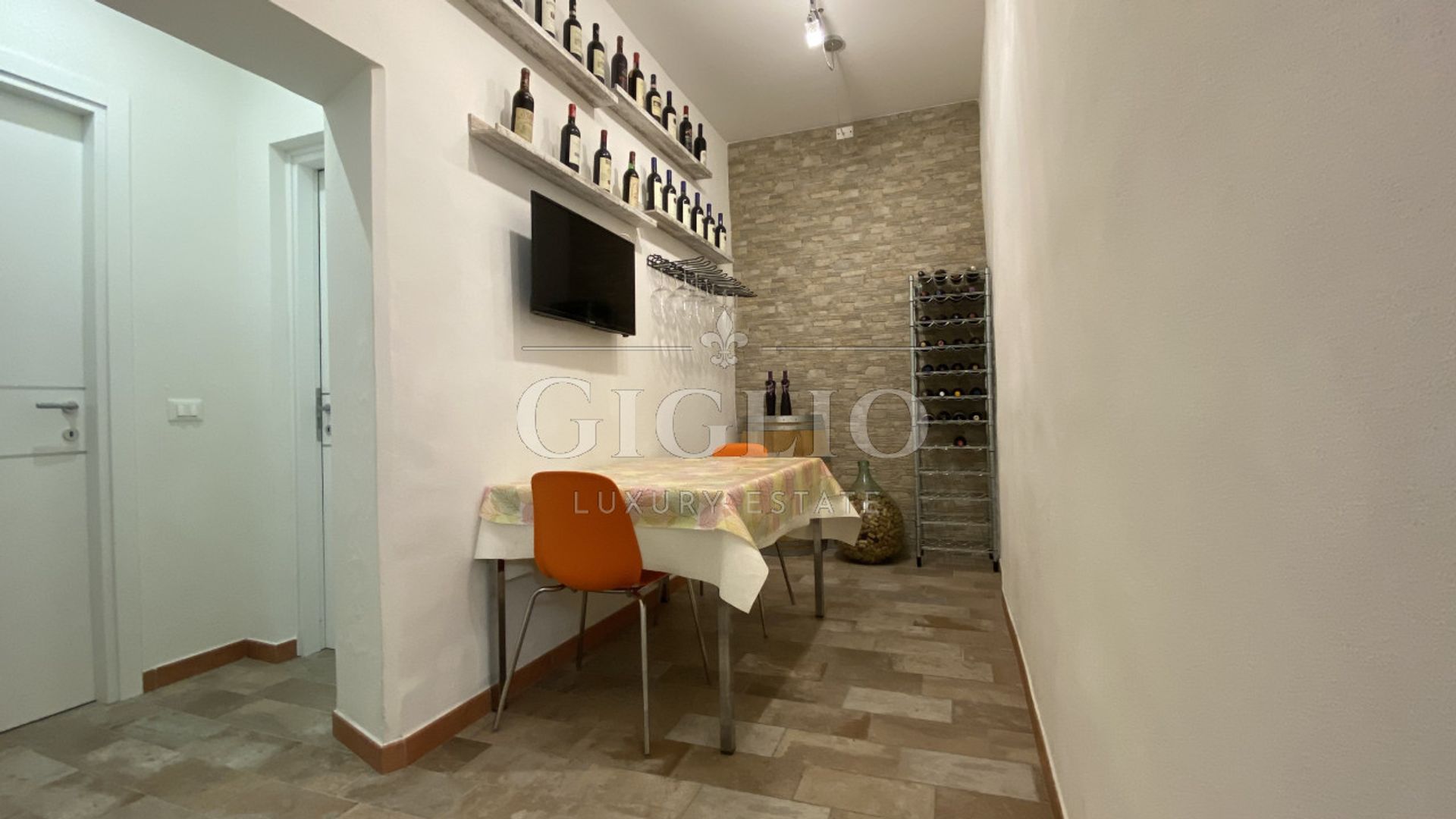 Hus i Firenze, 64 Via del Campuccio 11877853