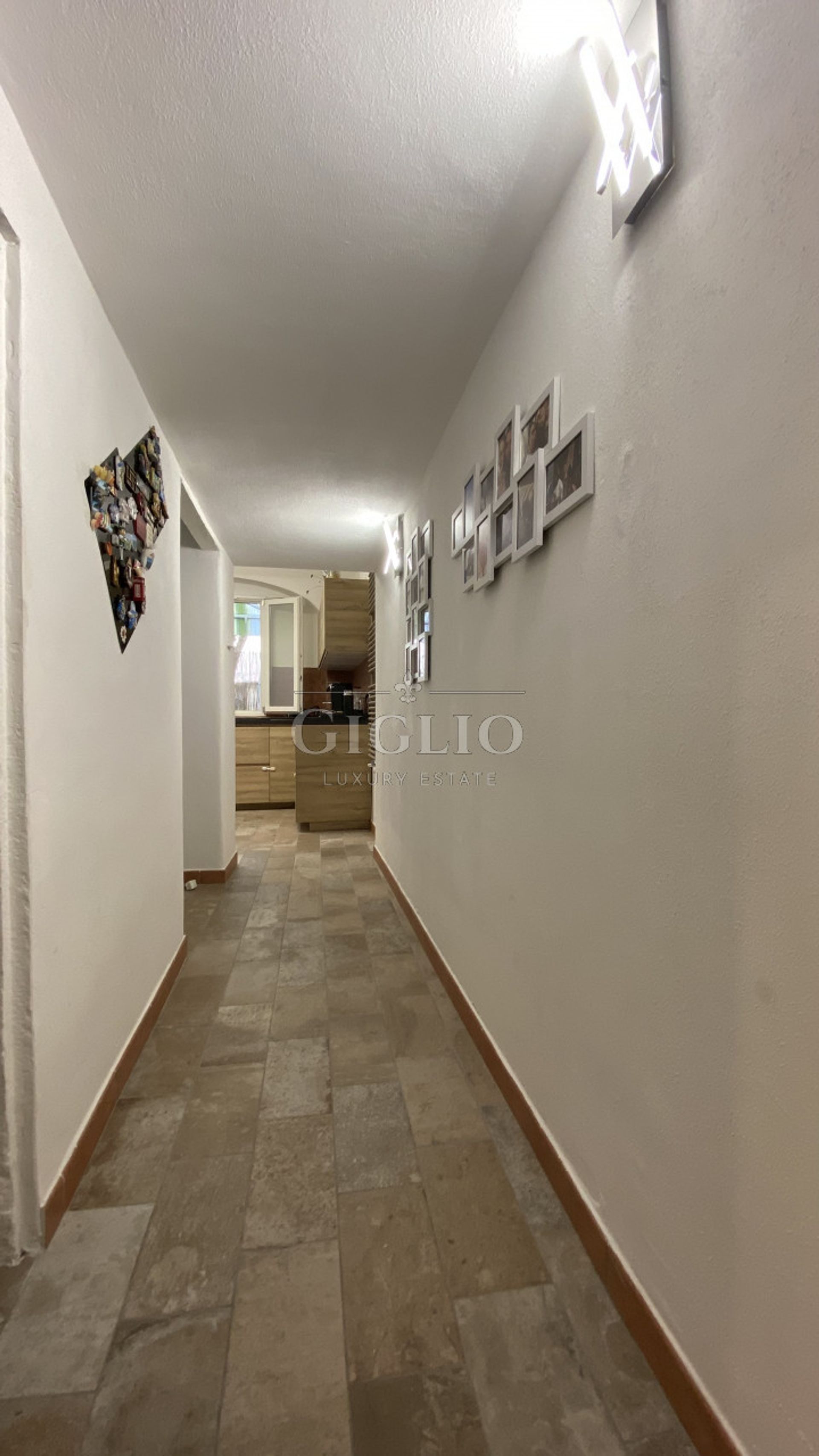 Hus i Firenze, 64 Via del Campuccio 11877853