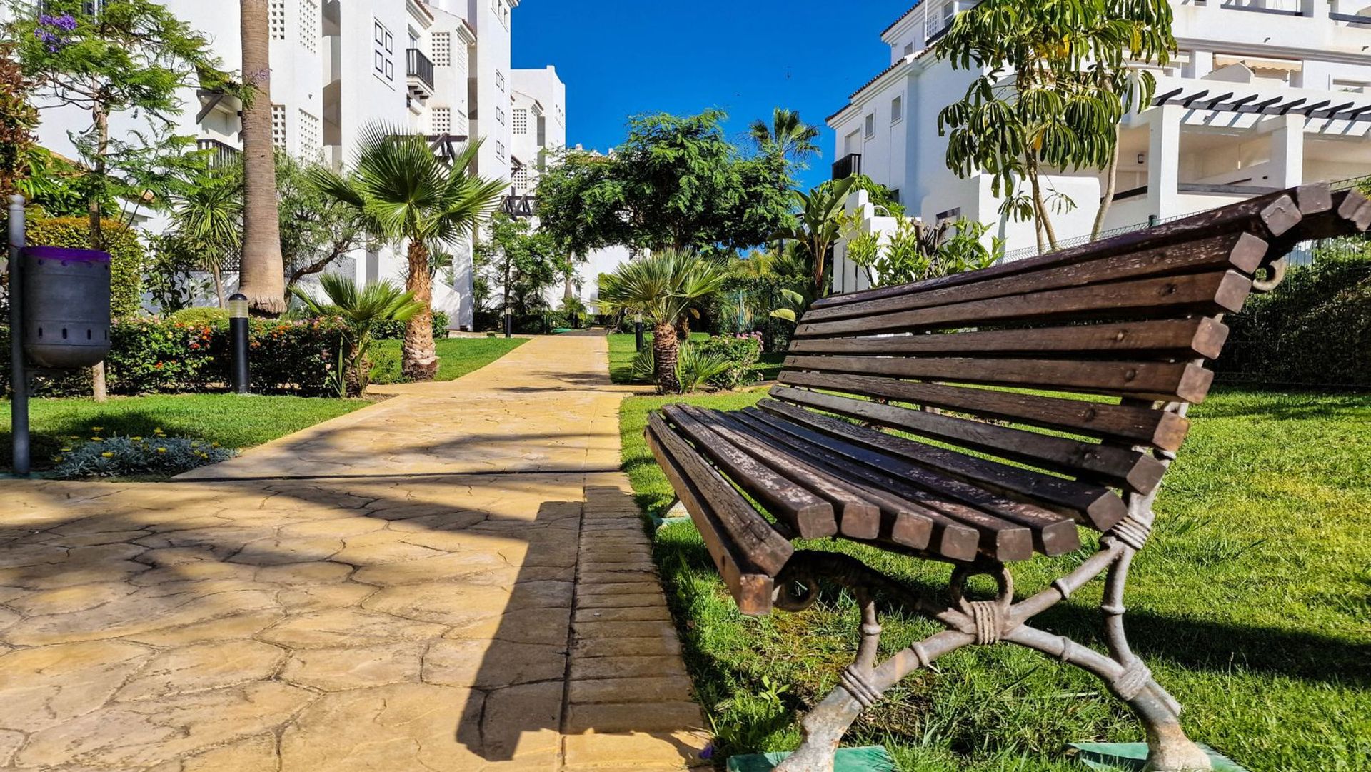 عمارات في Puerto de la Duquesa, Andalusia 11878509