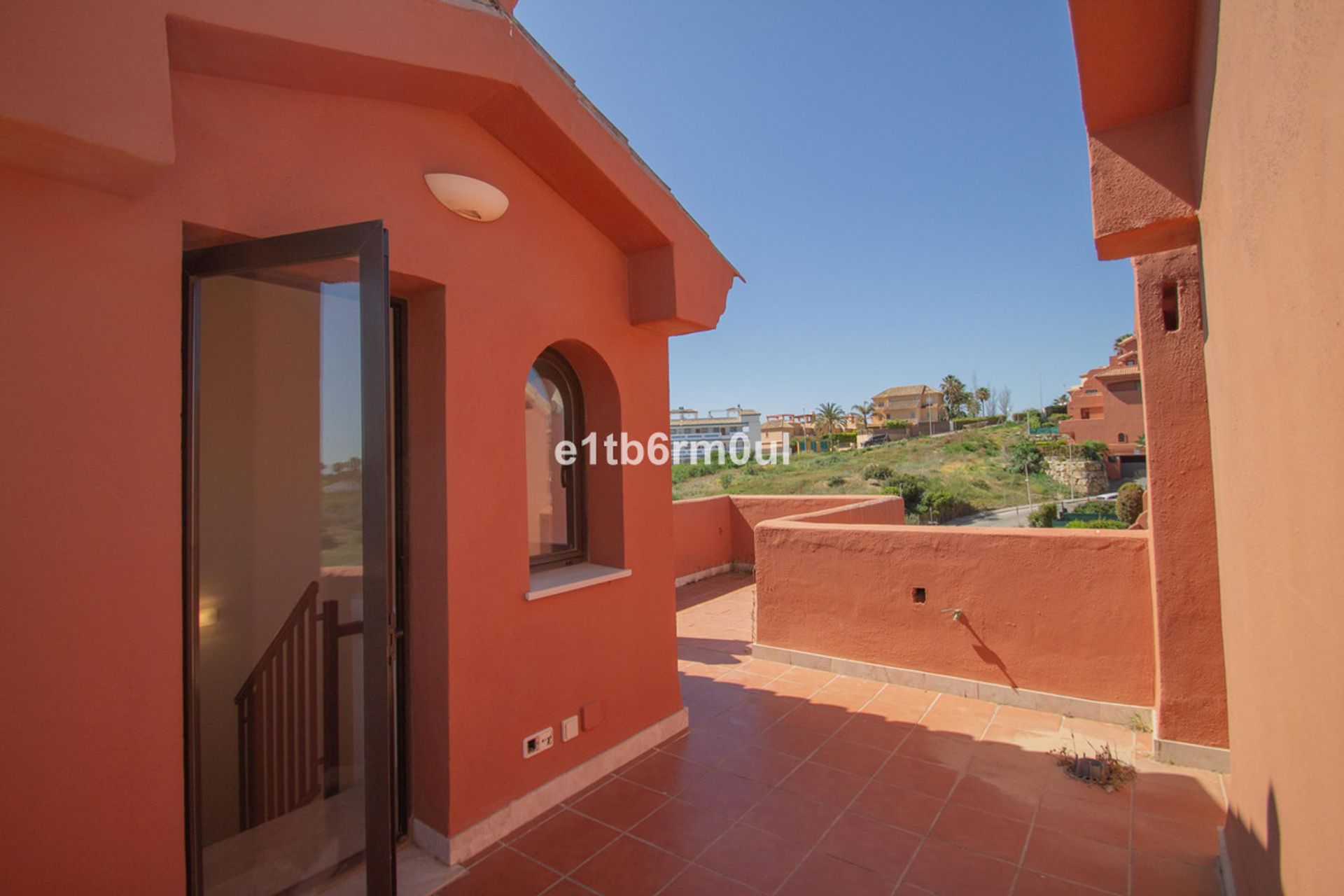 Кондоминиум в Estepona, Andalucía 11879248