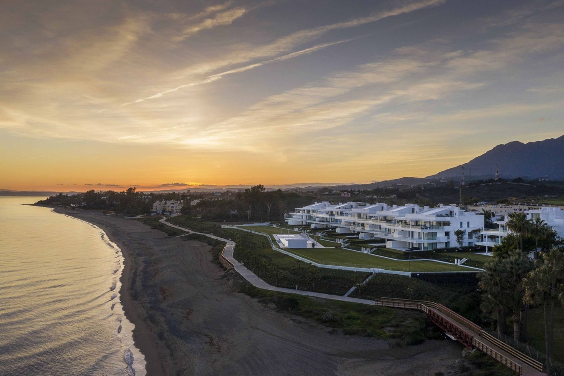 Eigentumswohnung im Estepona, Andalucía 11879331