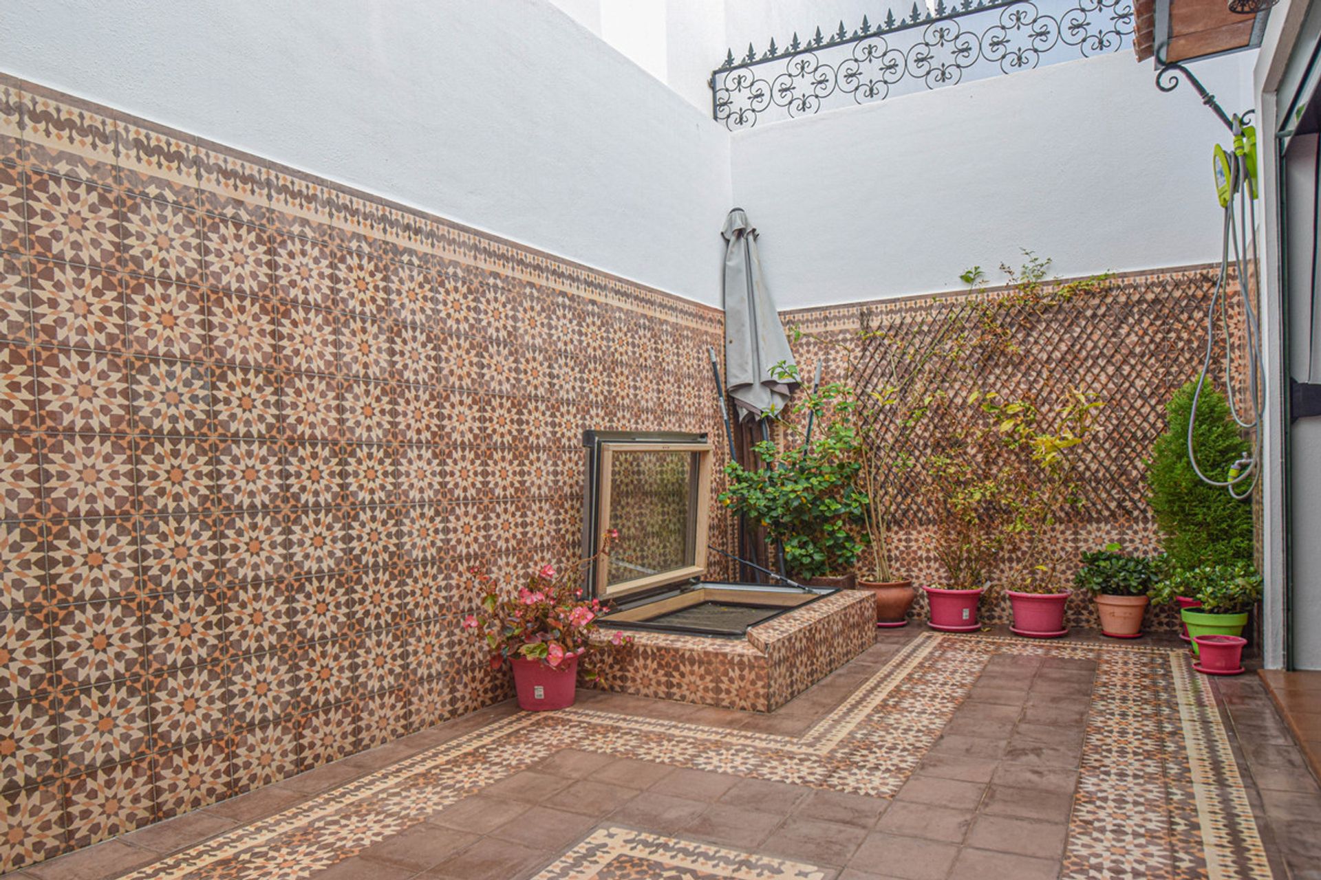 rumah dalam Estepona, Andalucía 11879350