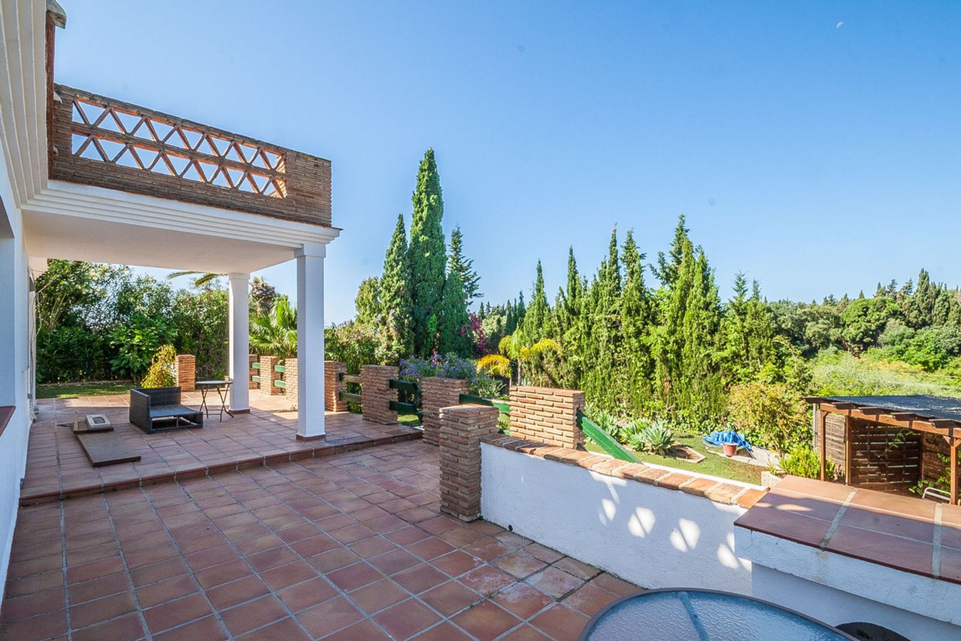 Будинок в Marbella, Andalucía 11879408