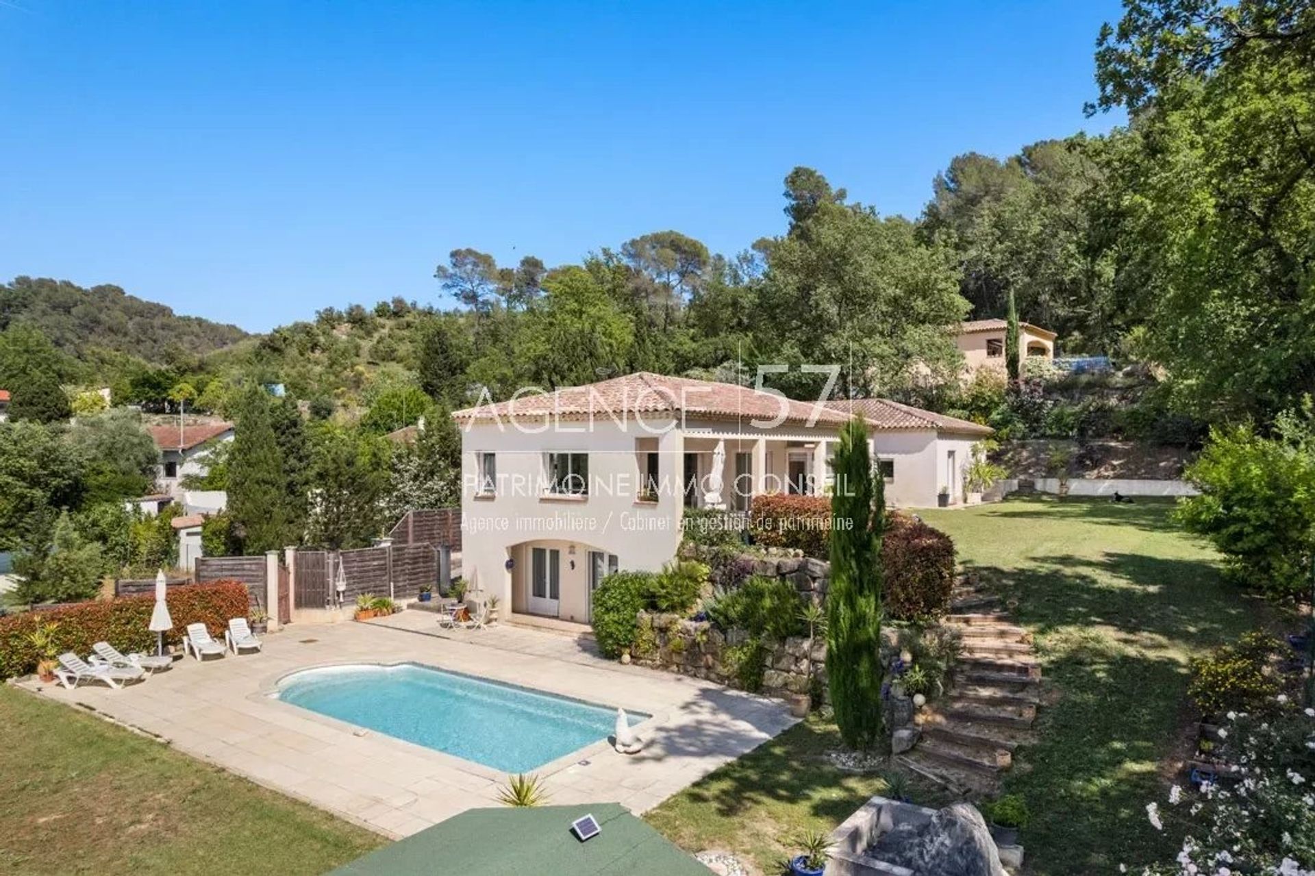 casa no Mougins, Provença-Alpes-Costa Azul 11880143