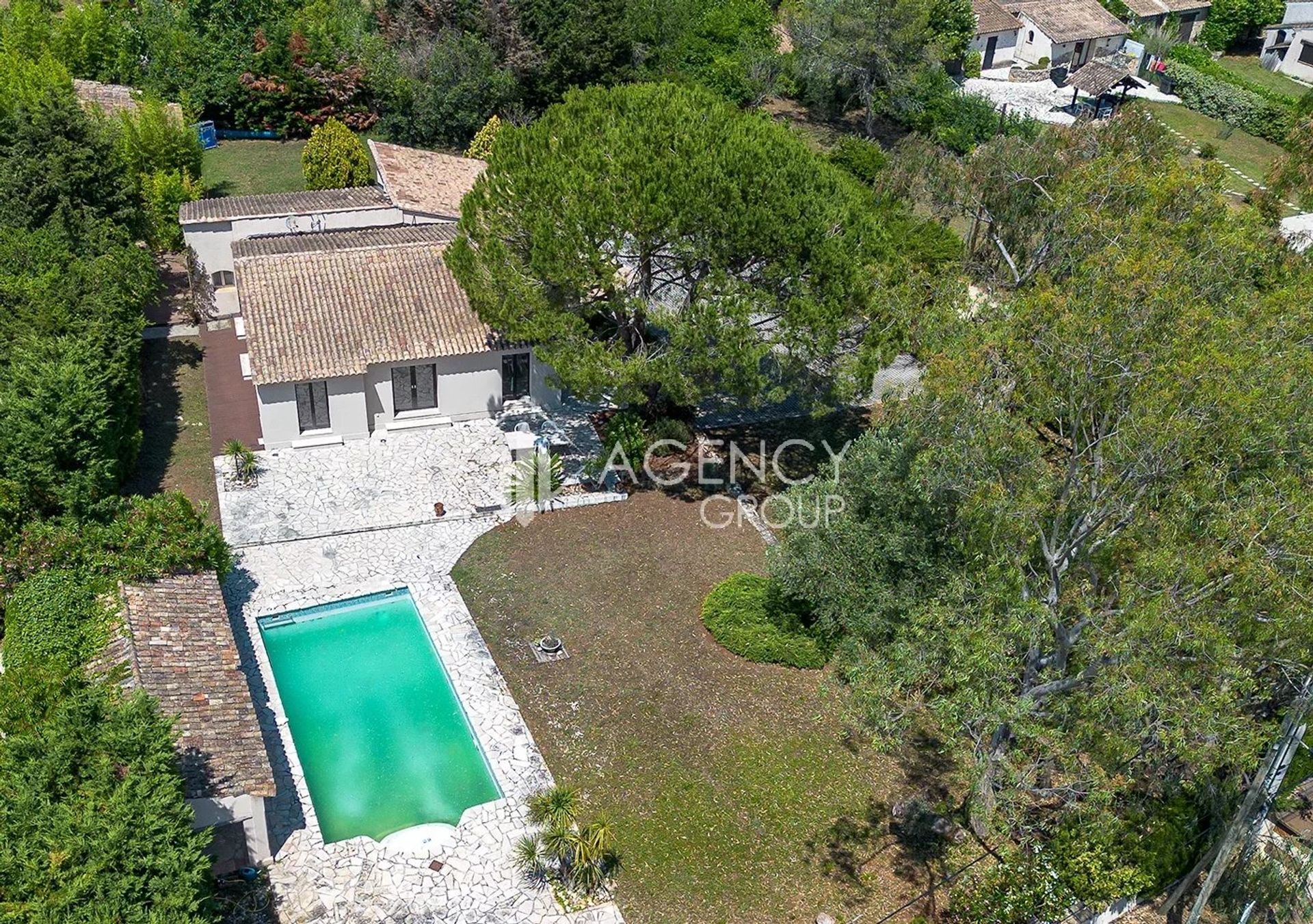 Hus i Mougins, Provence-Alpes-Cote d'Azur 11880710