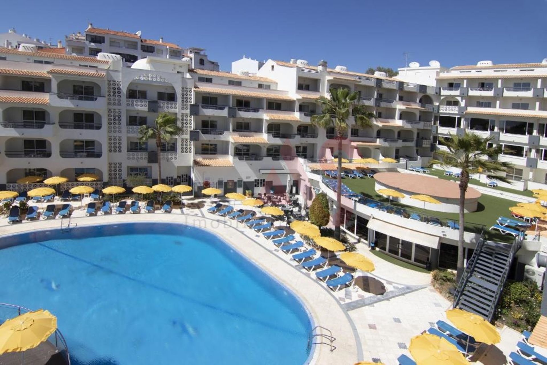 Condominium in Albufeira, Faro District 11880924