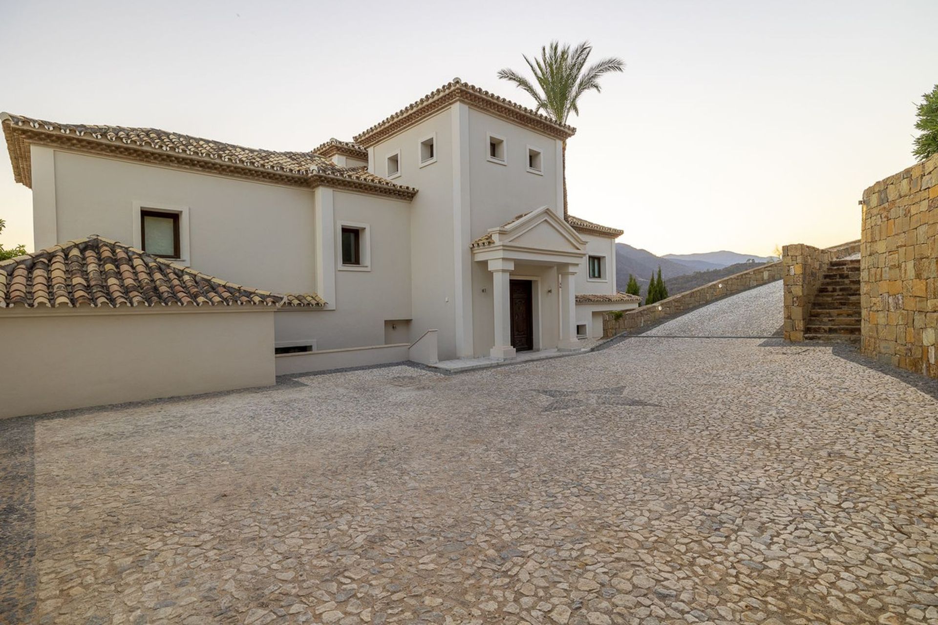 Rumah di Benahavís, Andalusia 11881242