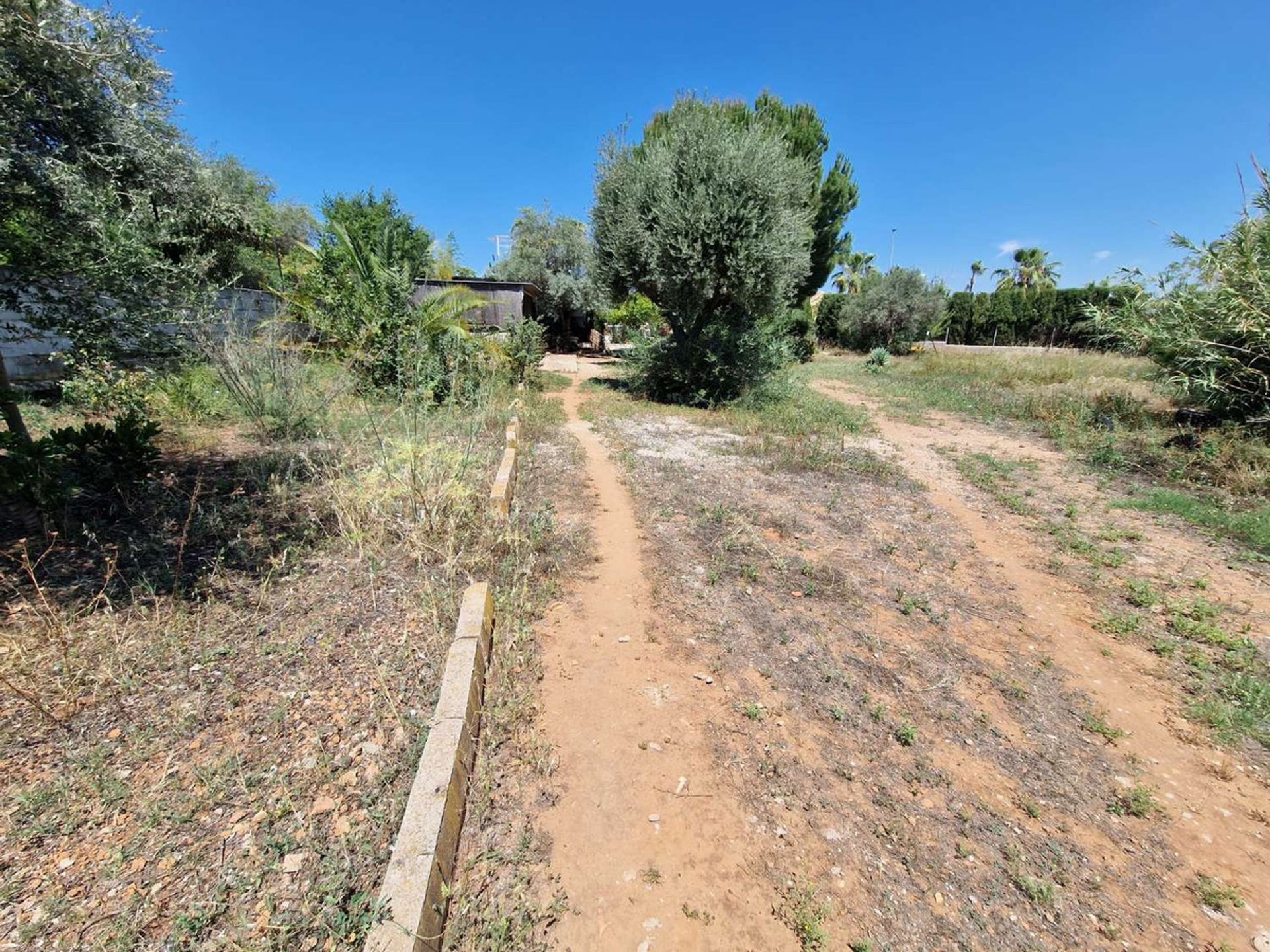 Будинок в Alhaurín de la Torre, Andalusia 11881272