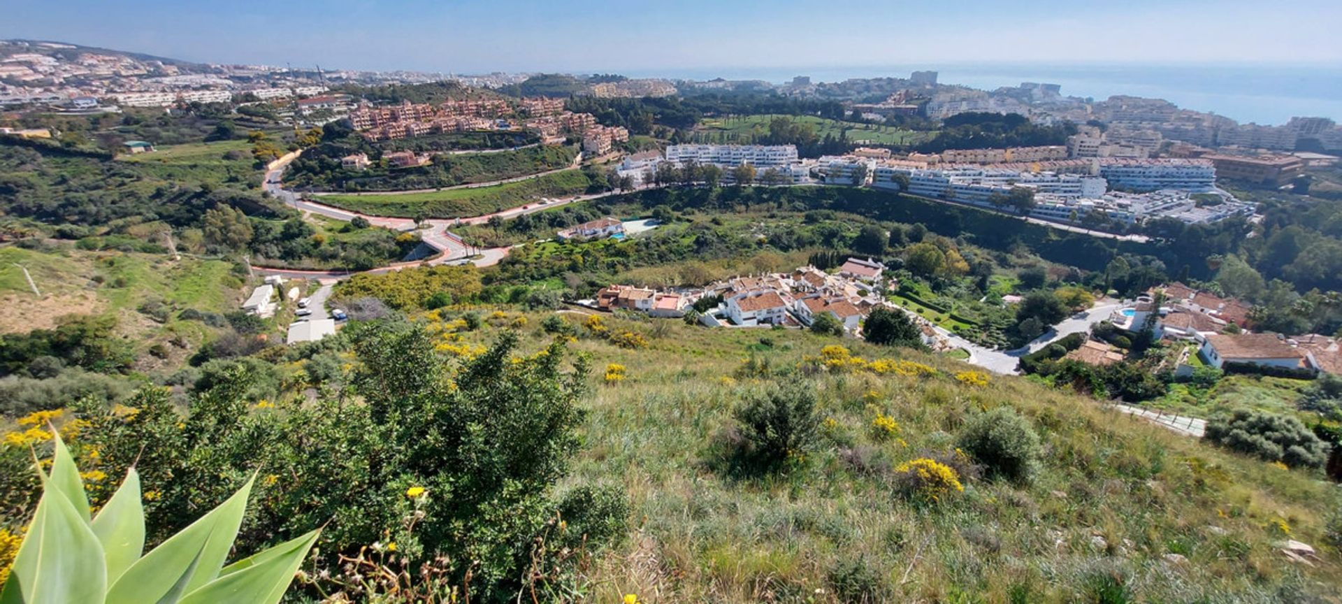 Tierra en Benalmadena, Andalusia 11881341