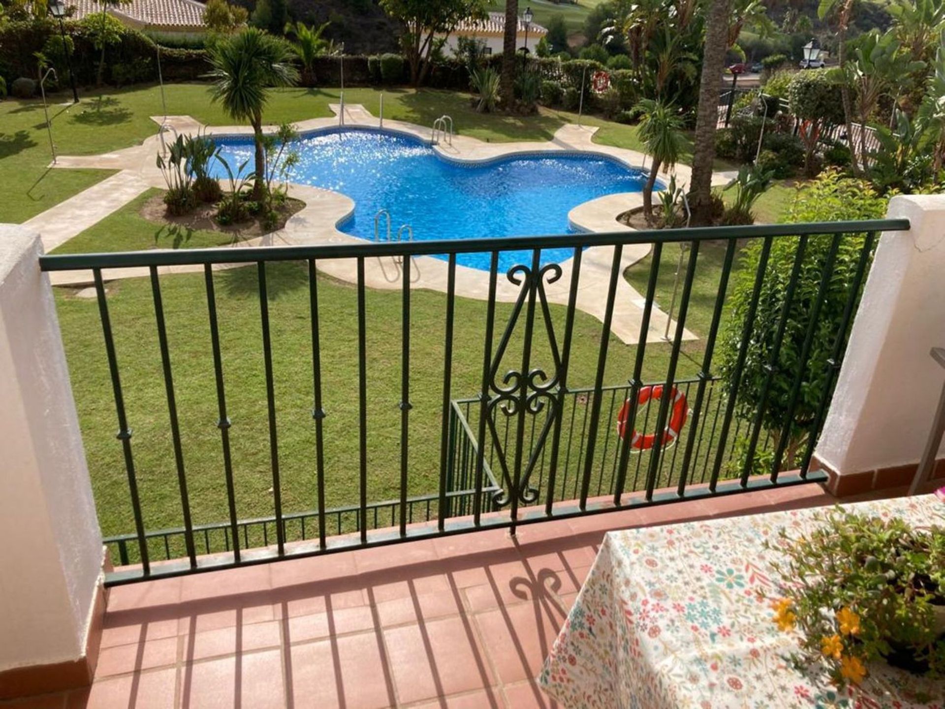 Condominium in Alhaurín el Grande, Andalusia 11881374