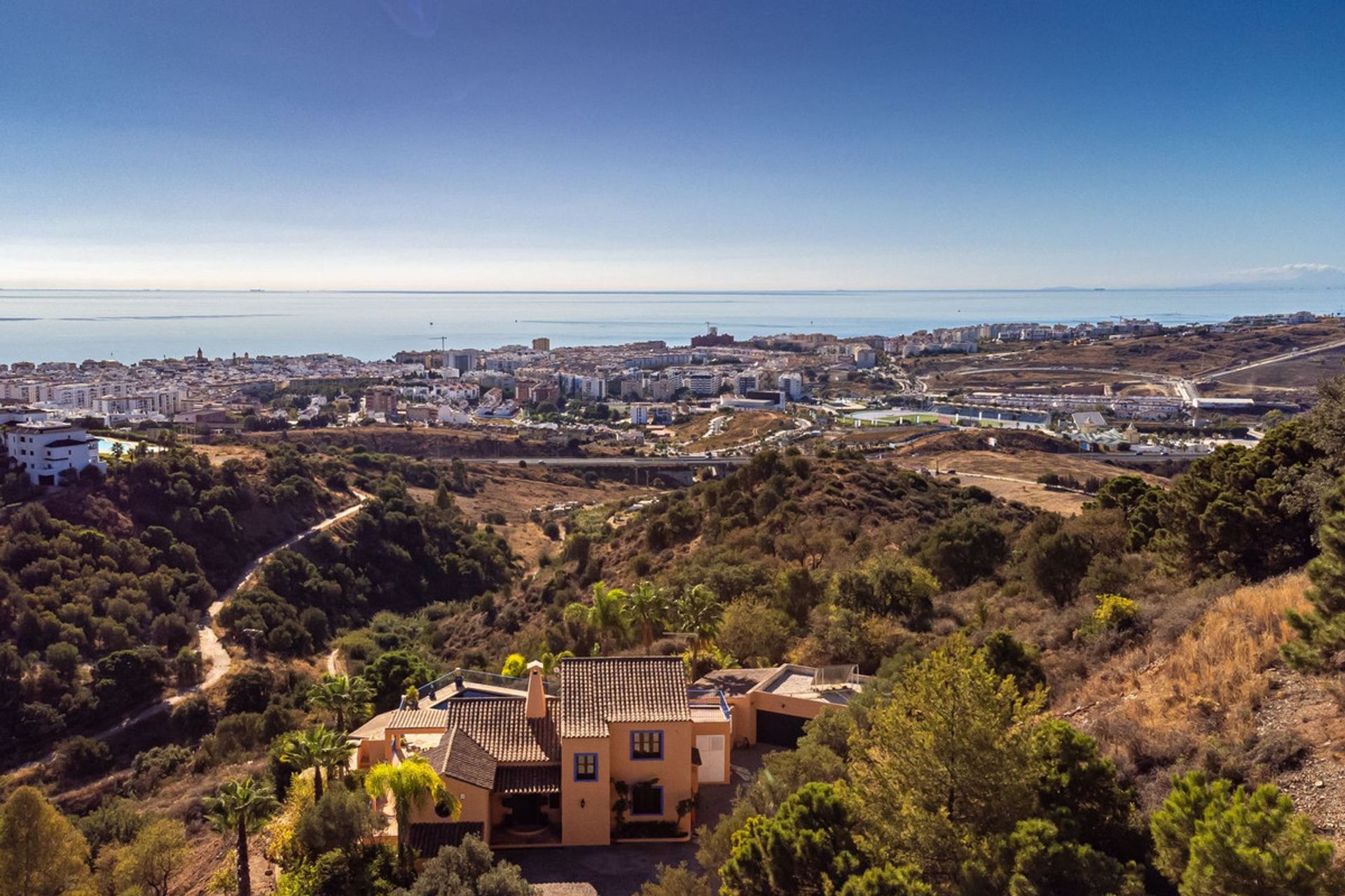 Haus im Estepona, Andalucía 11881398