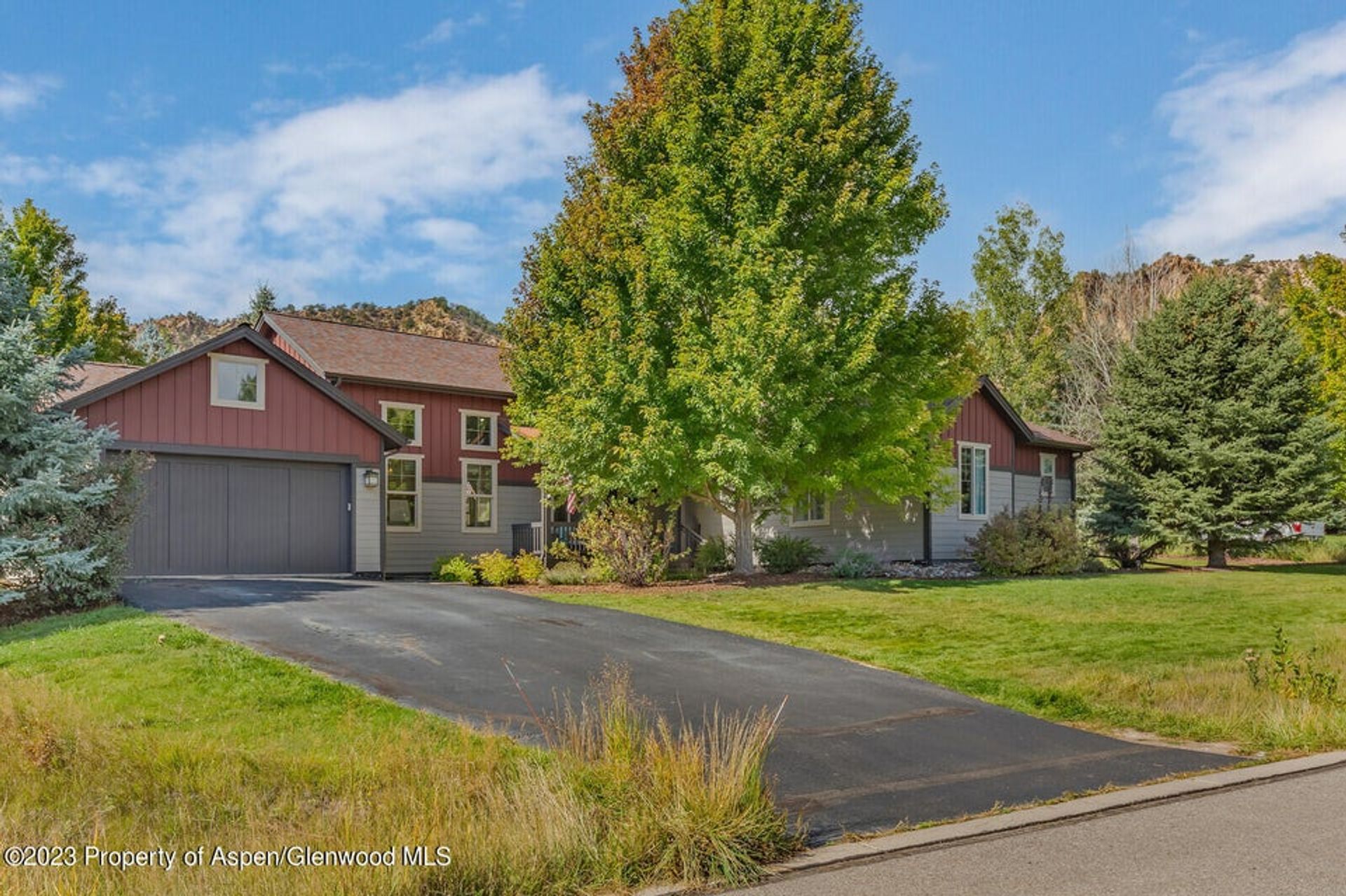 House in Cattle Creek, Colorado 11882659