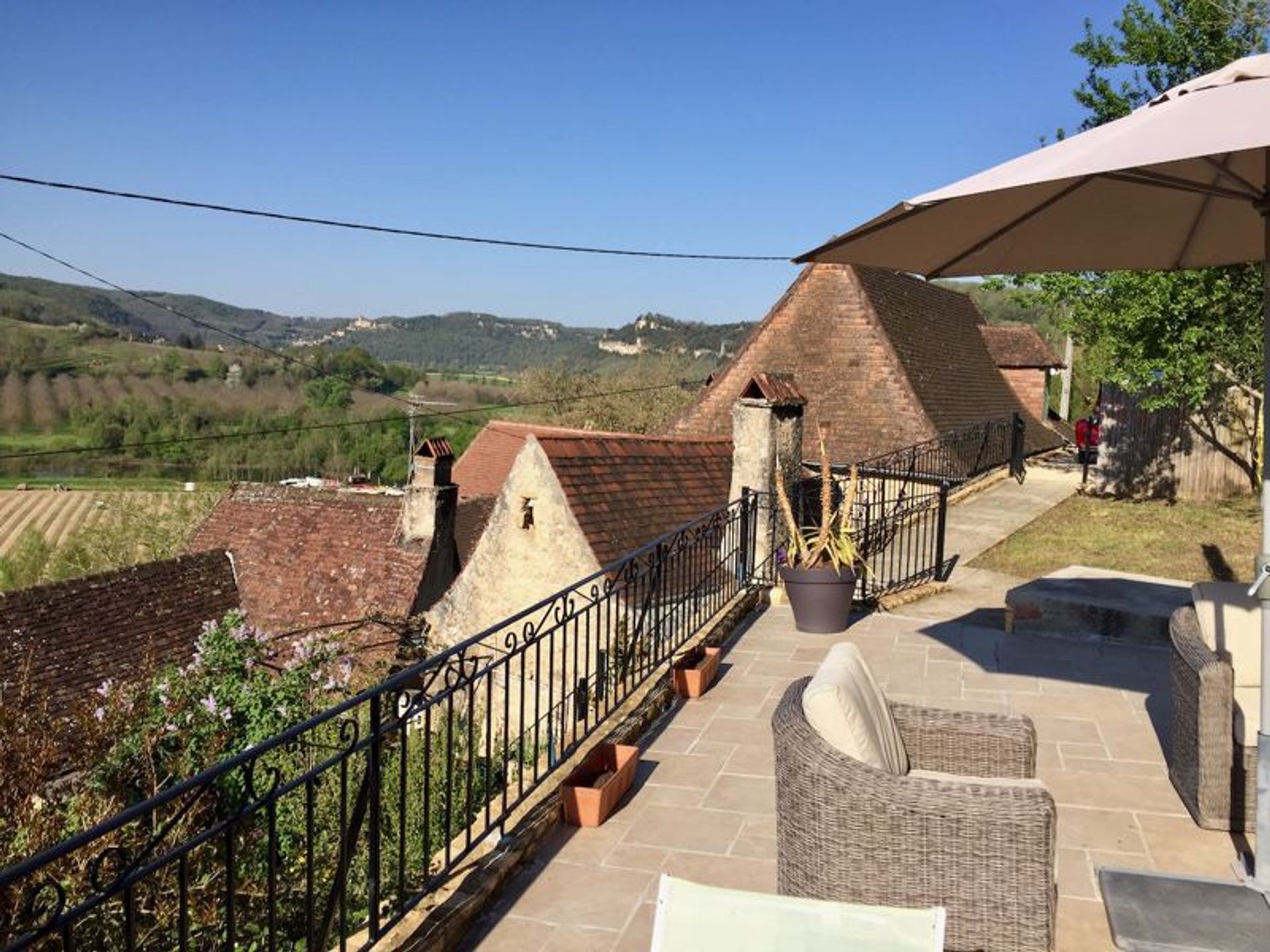 casa no La Roque-Gageac, Nouvelle-Aquitaine 11882670