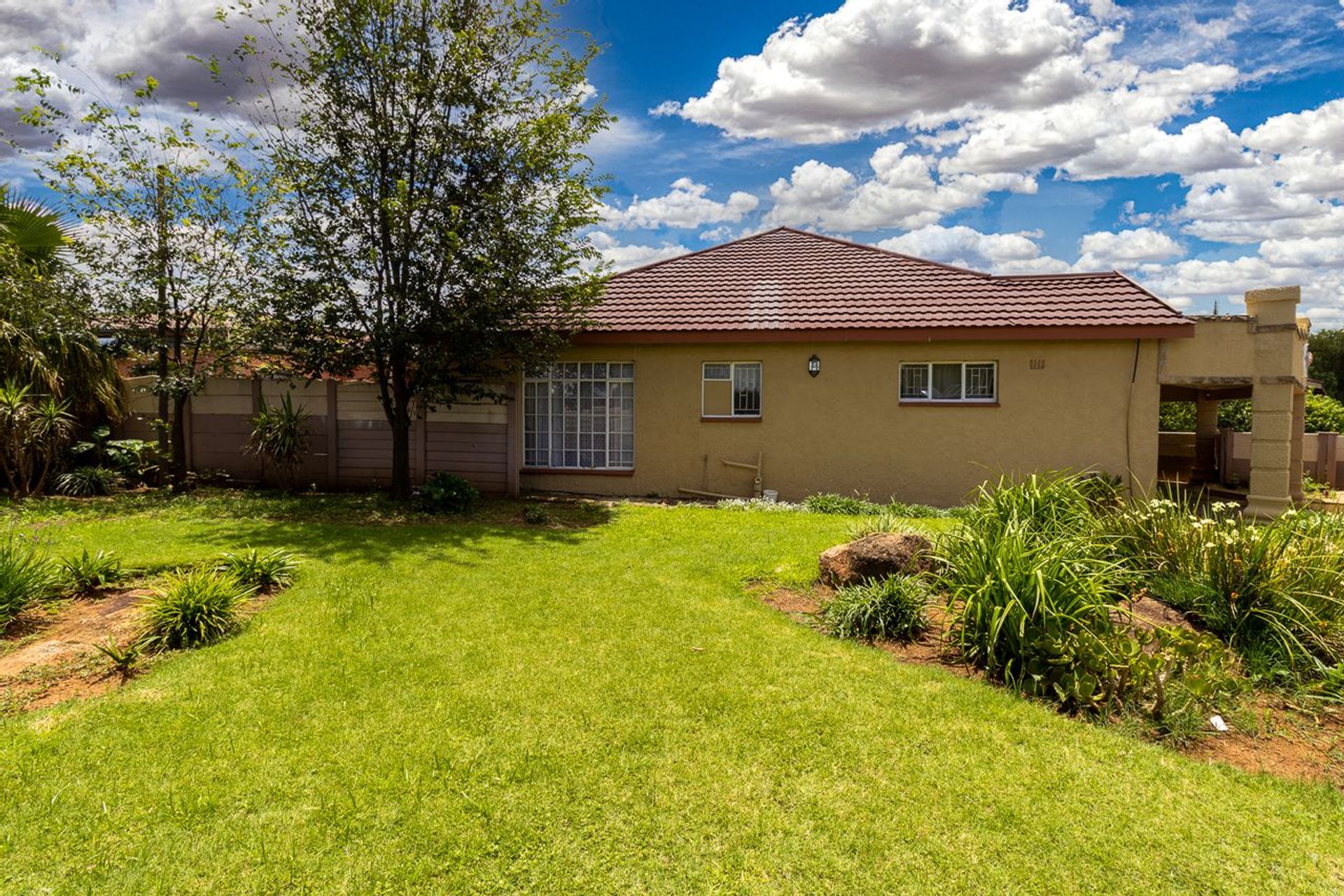 House in Klerksdorp, North West 11883498