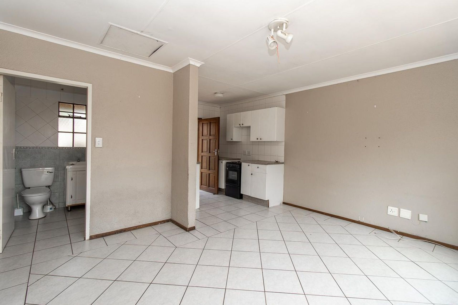 Квартира в Roodepoort, Gauteng 11883533