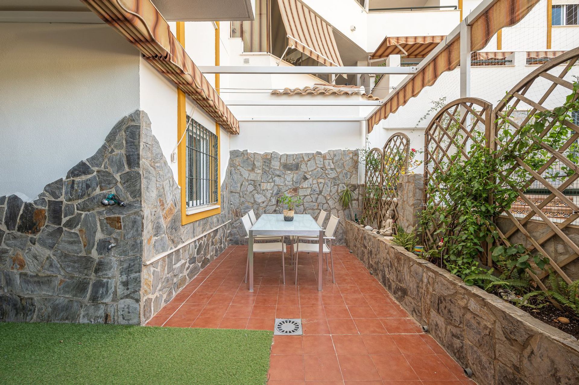 Condominio nel Benalmádena, Andalusia 11884773