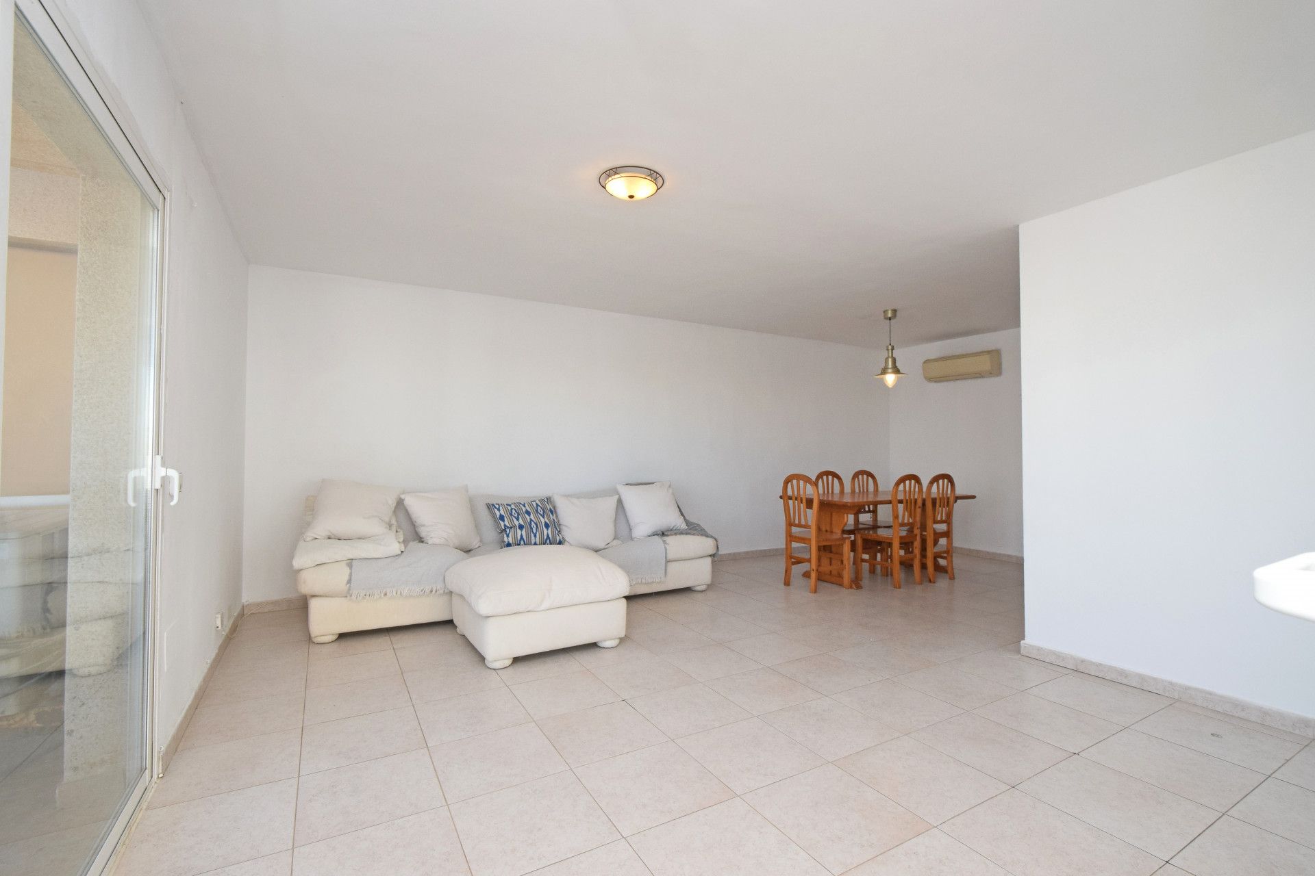 Condominio en Santa Eulària des Riu, Balearic Islands 11886078