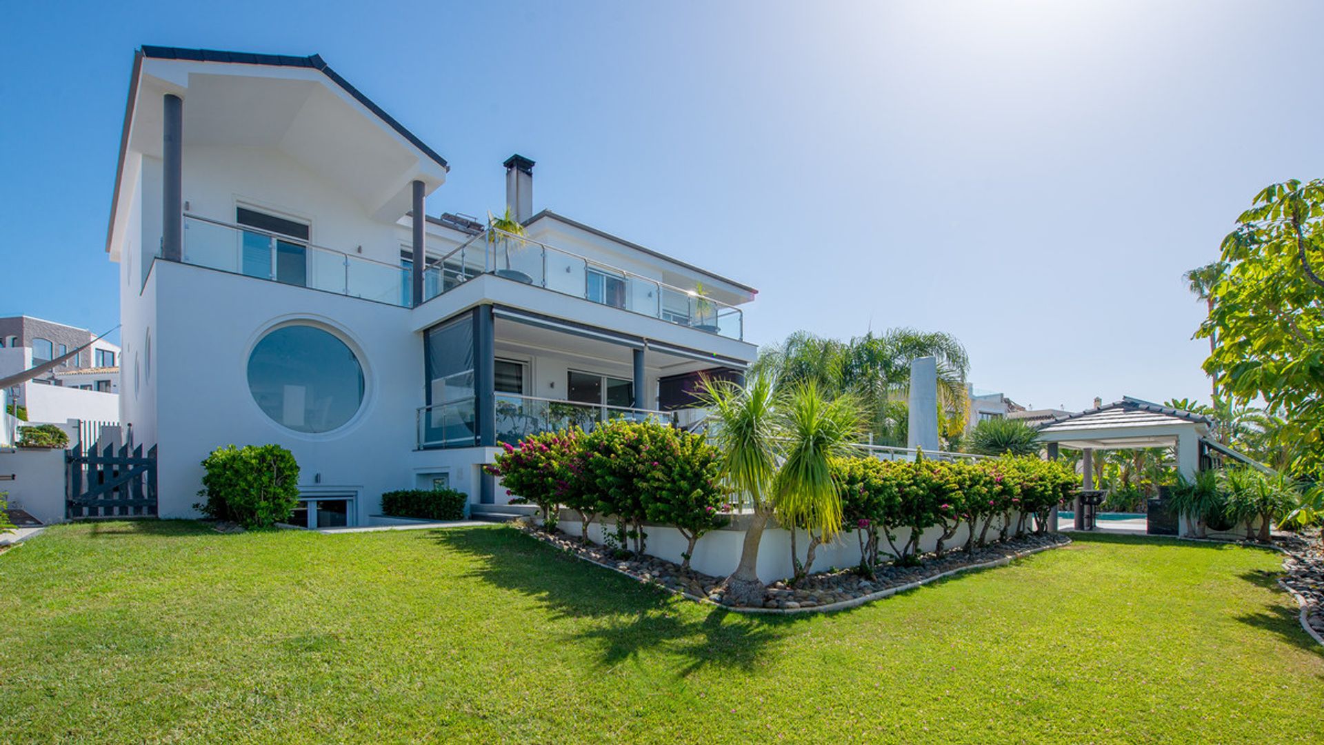 rumah dalam Estepona, Andalucía 11887353