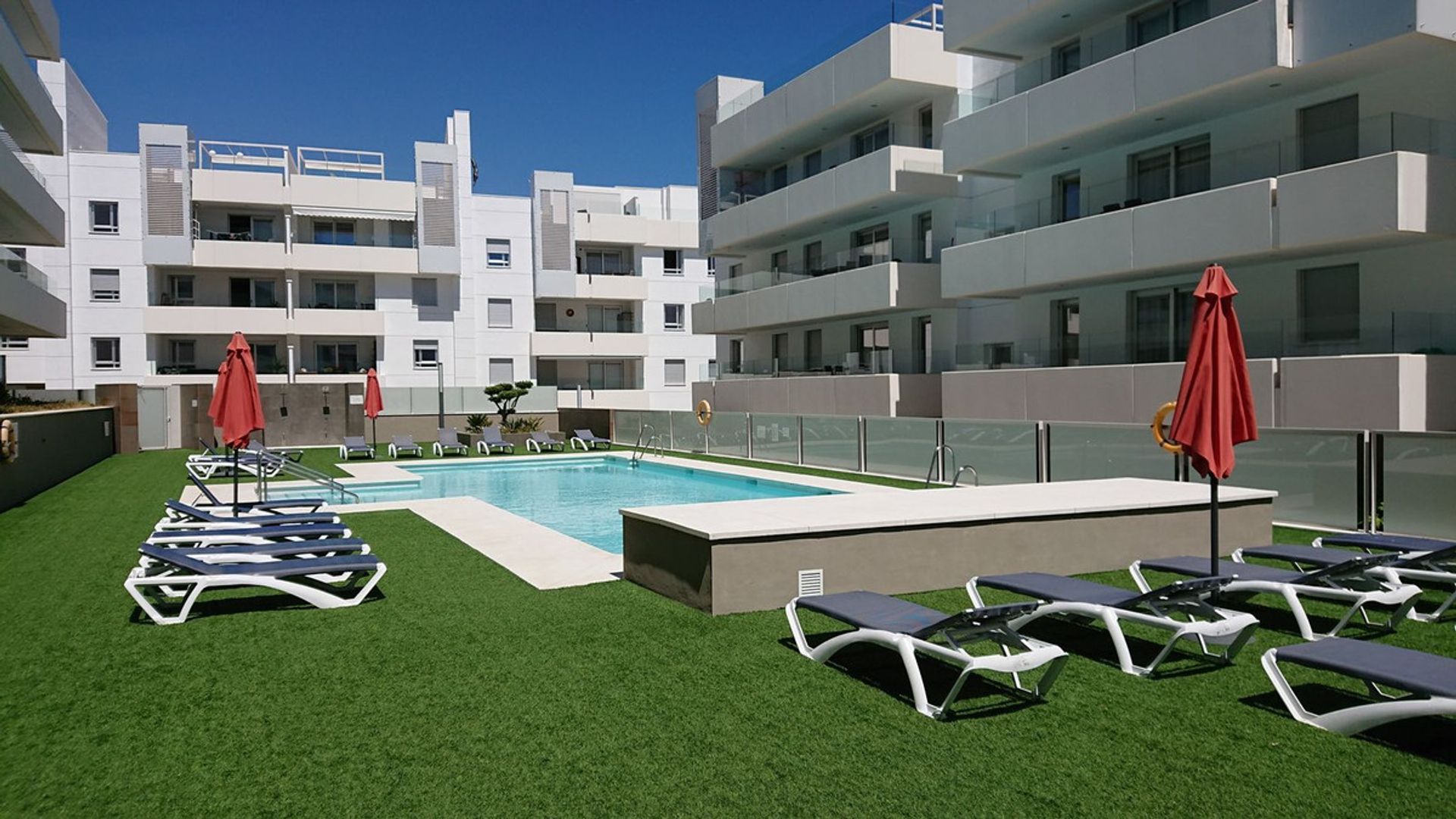 Condominio en San Pedro de Alcántara, Andalucía 11887409