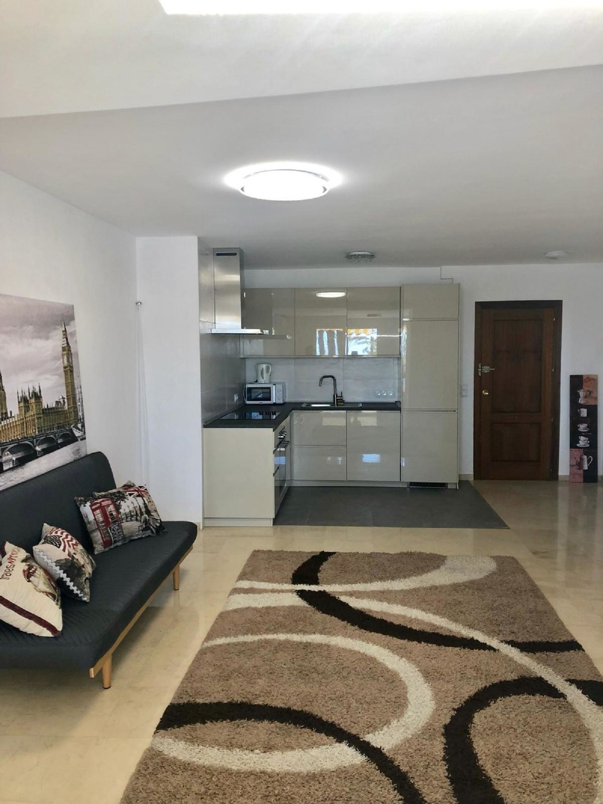 Condominium dans Moncloa, Madrid 11887508