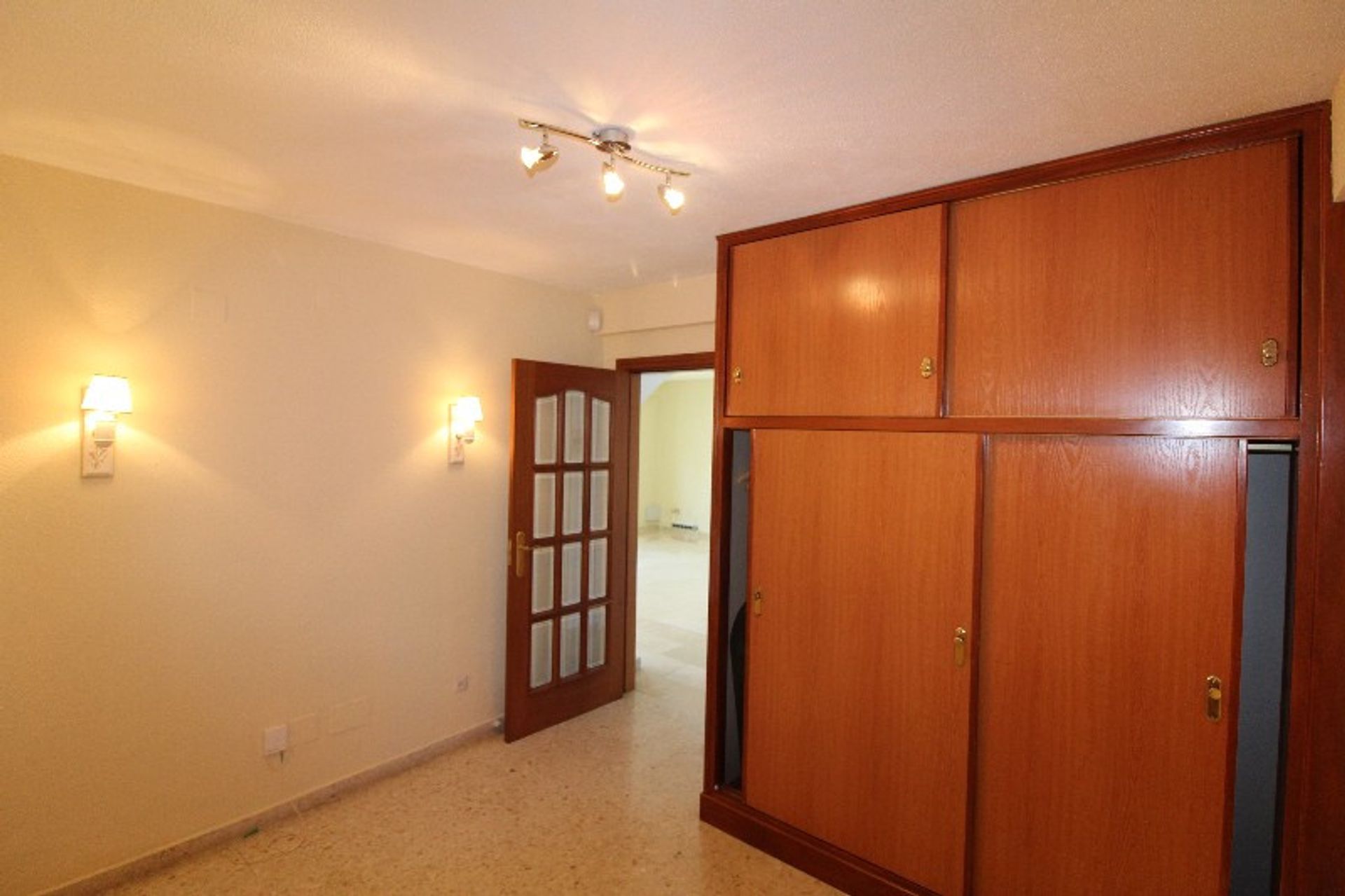 Condominium in Fuengirola, Andalusia 11887768