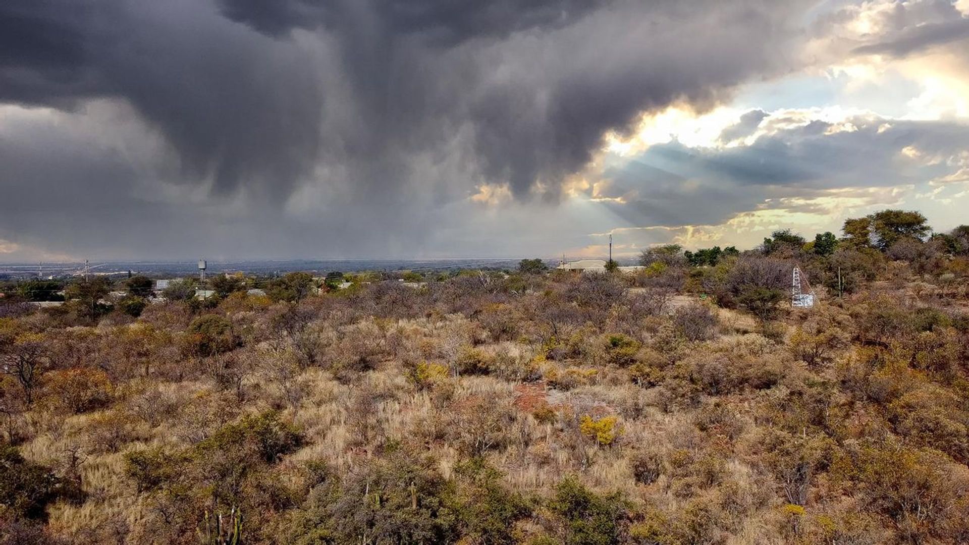 Tanah di Pemanasan, Limpopo 11888773