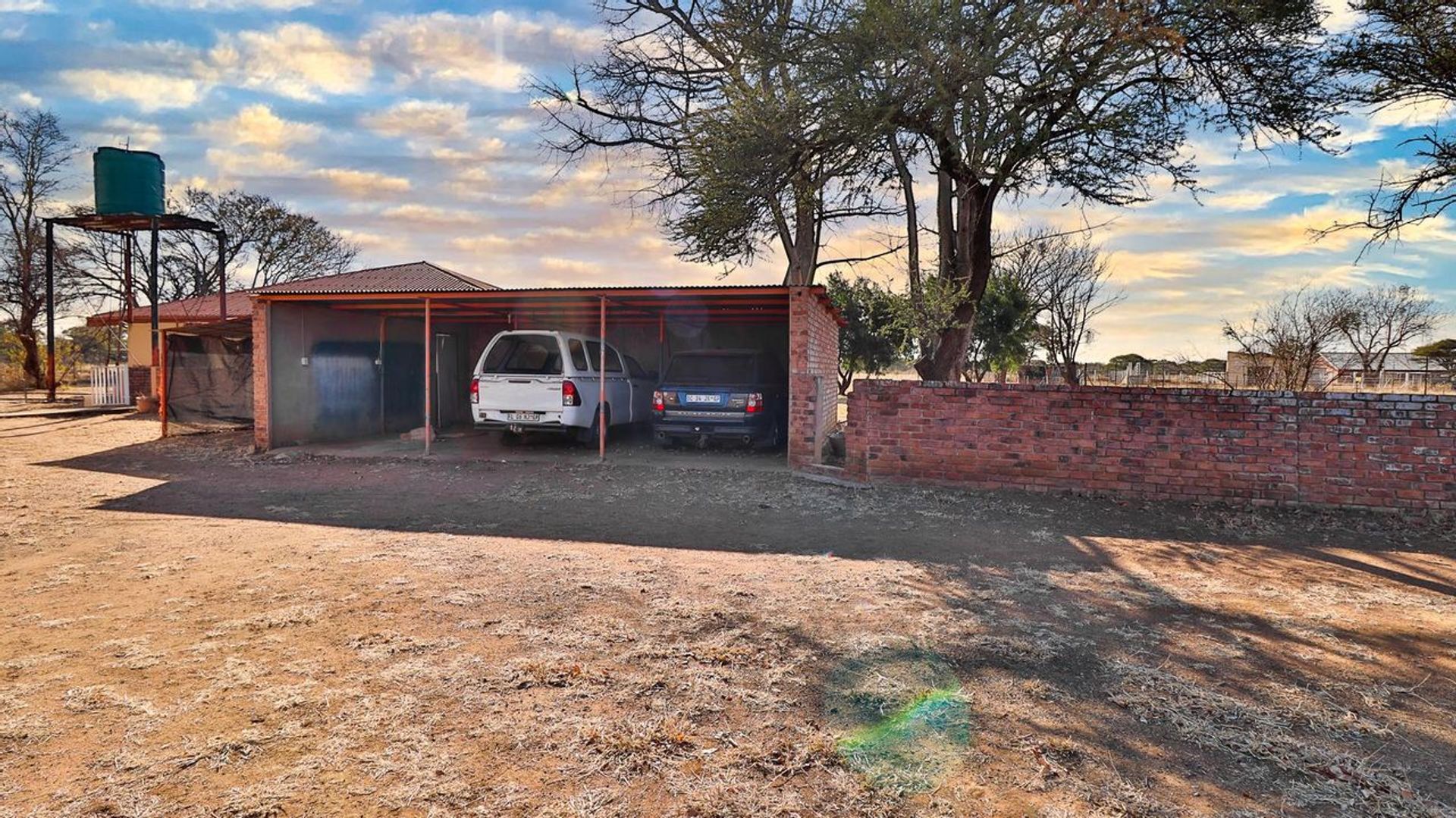 Land im Warmbäder, Limpopo 11888777