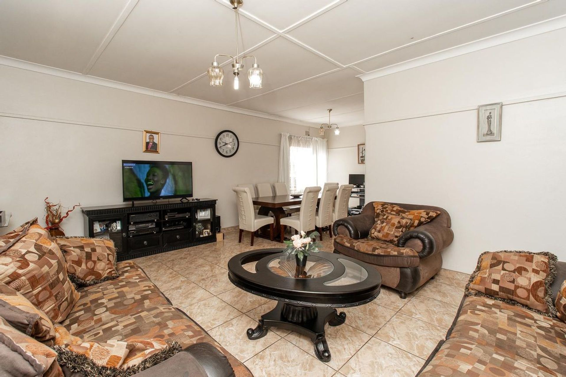 بيت في Stilfontein, North West 11888781