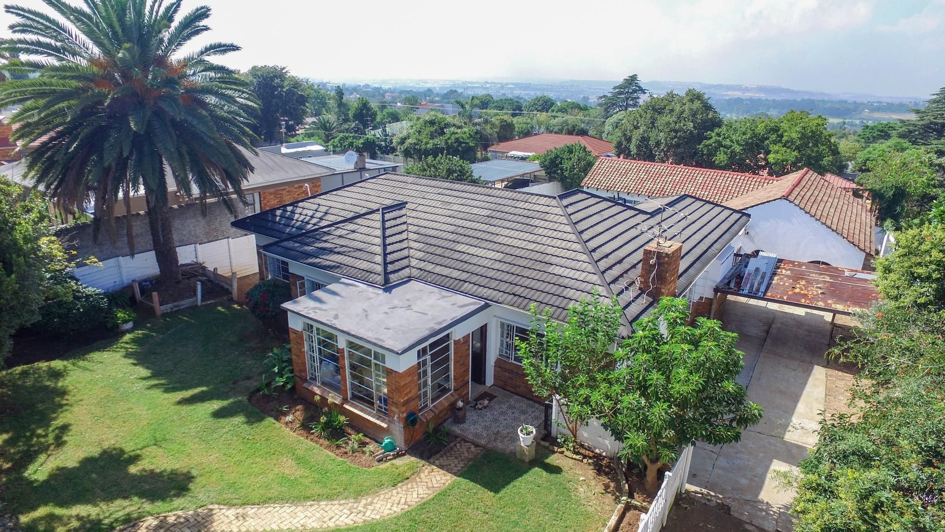 Múltiples Casas en Roodepoort, 52 Die Ou Pad Road 11888807