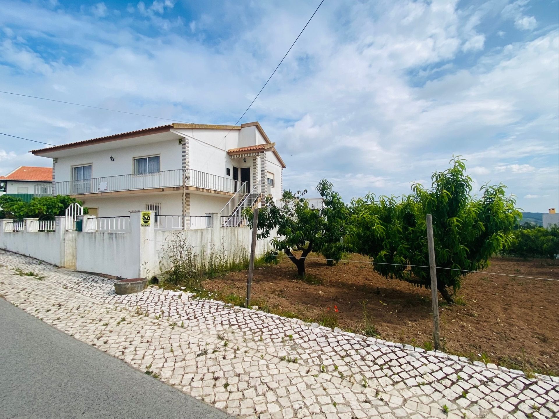 Hus i Salir de Matos, Leiria 11889522