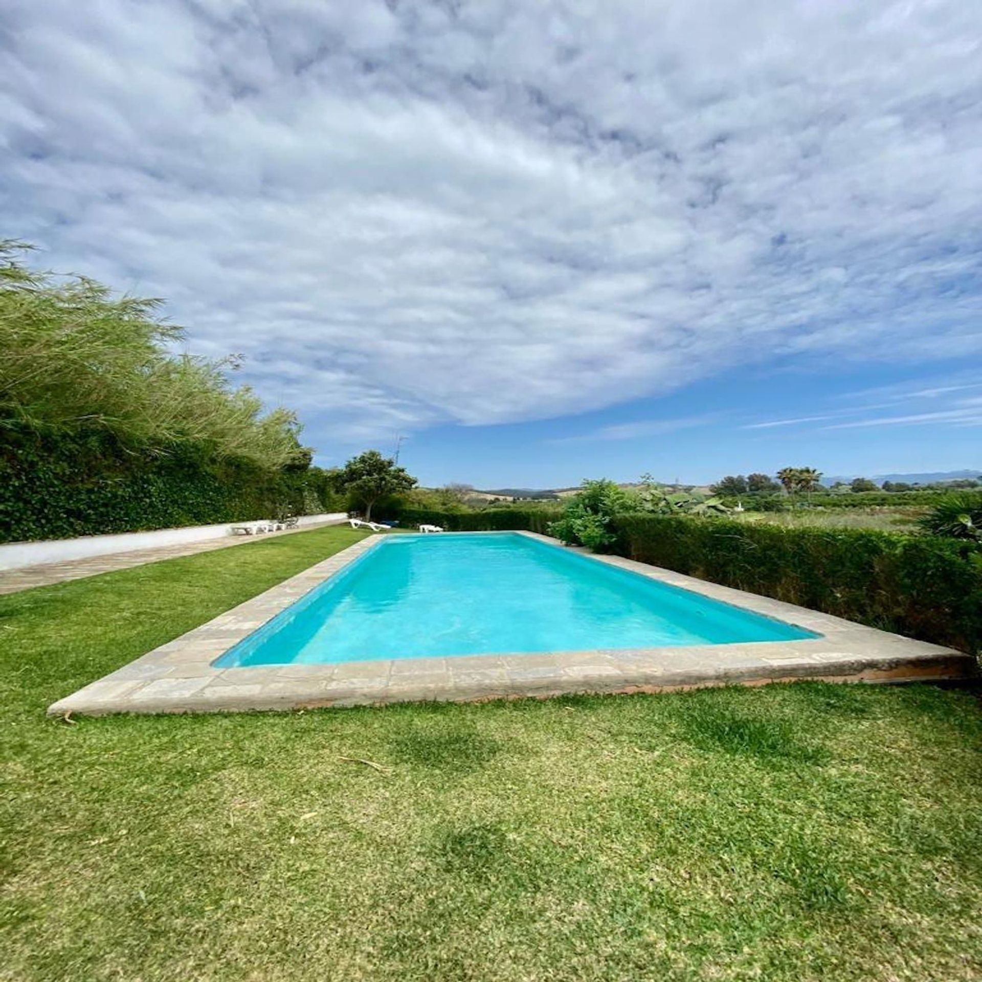 House in San Martín del Tesorillo, Andalucía 11890744