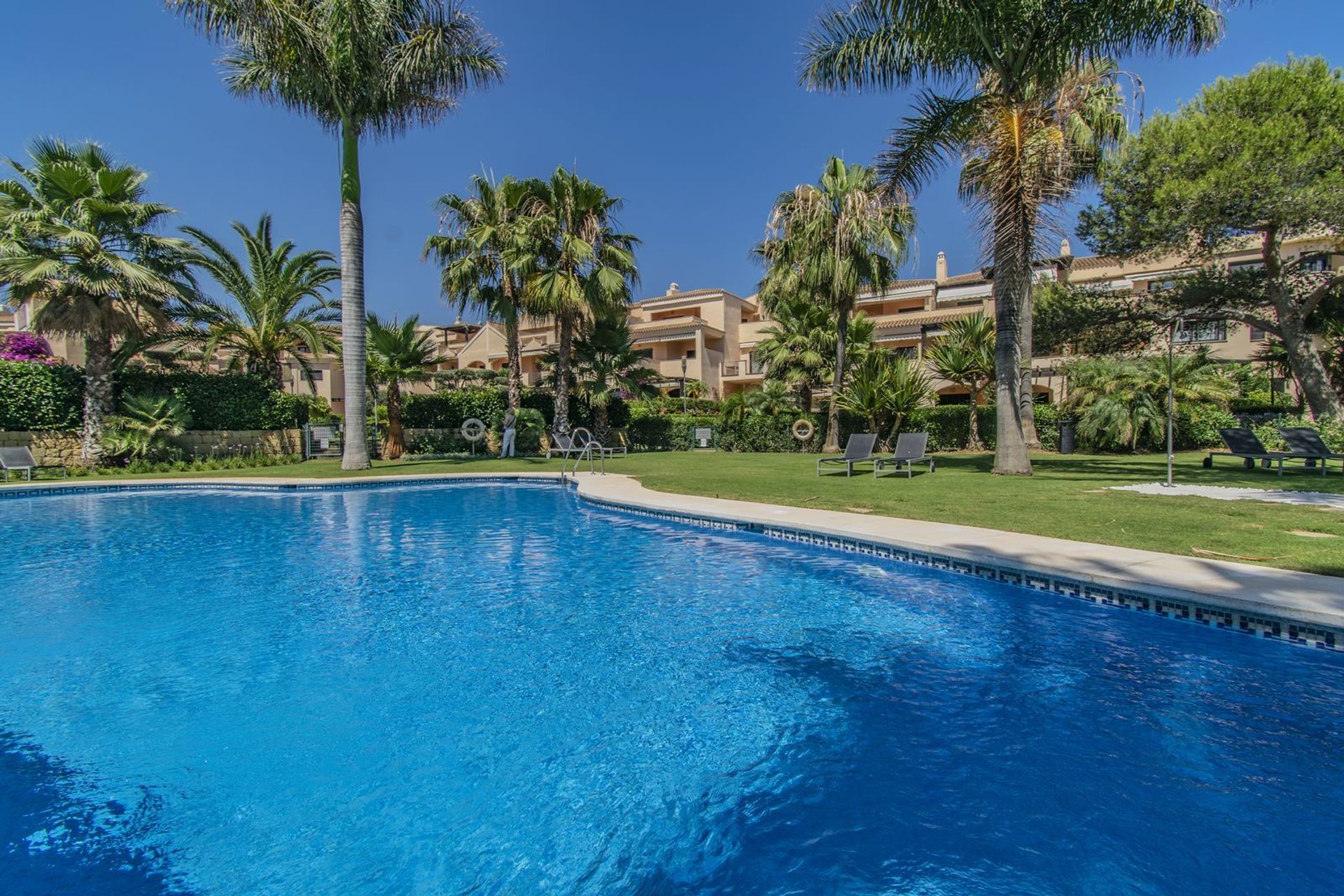 Condominium in Marbella, Andalucía 11890835