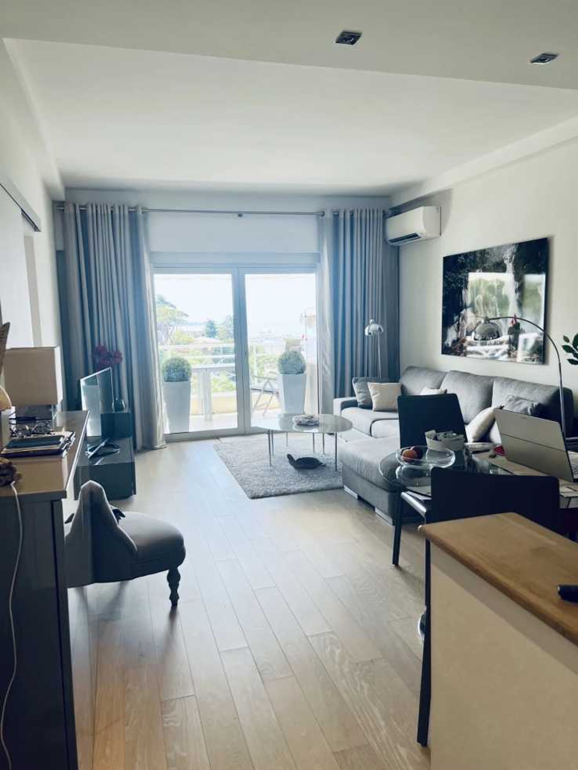 Condominium in Cannes, Provence-Alpes-Côte d'Azur 11890896