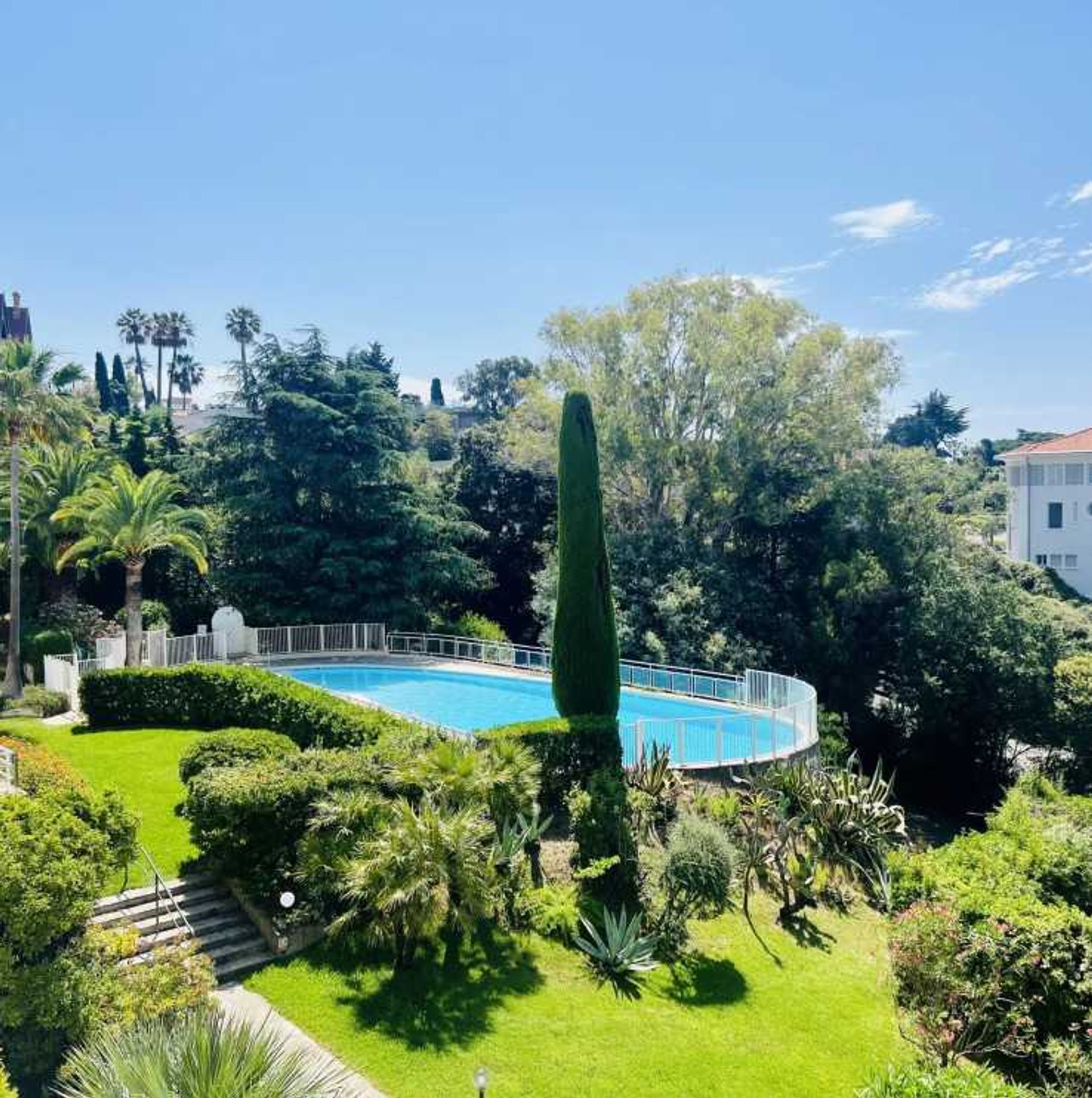 Condominium in Cannes, Provence-Alpes-Côte d'Azur 11890896