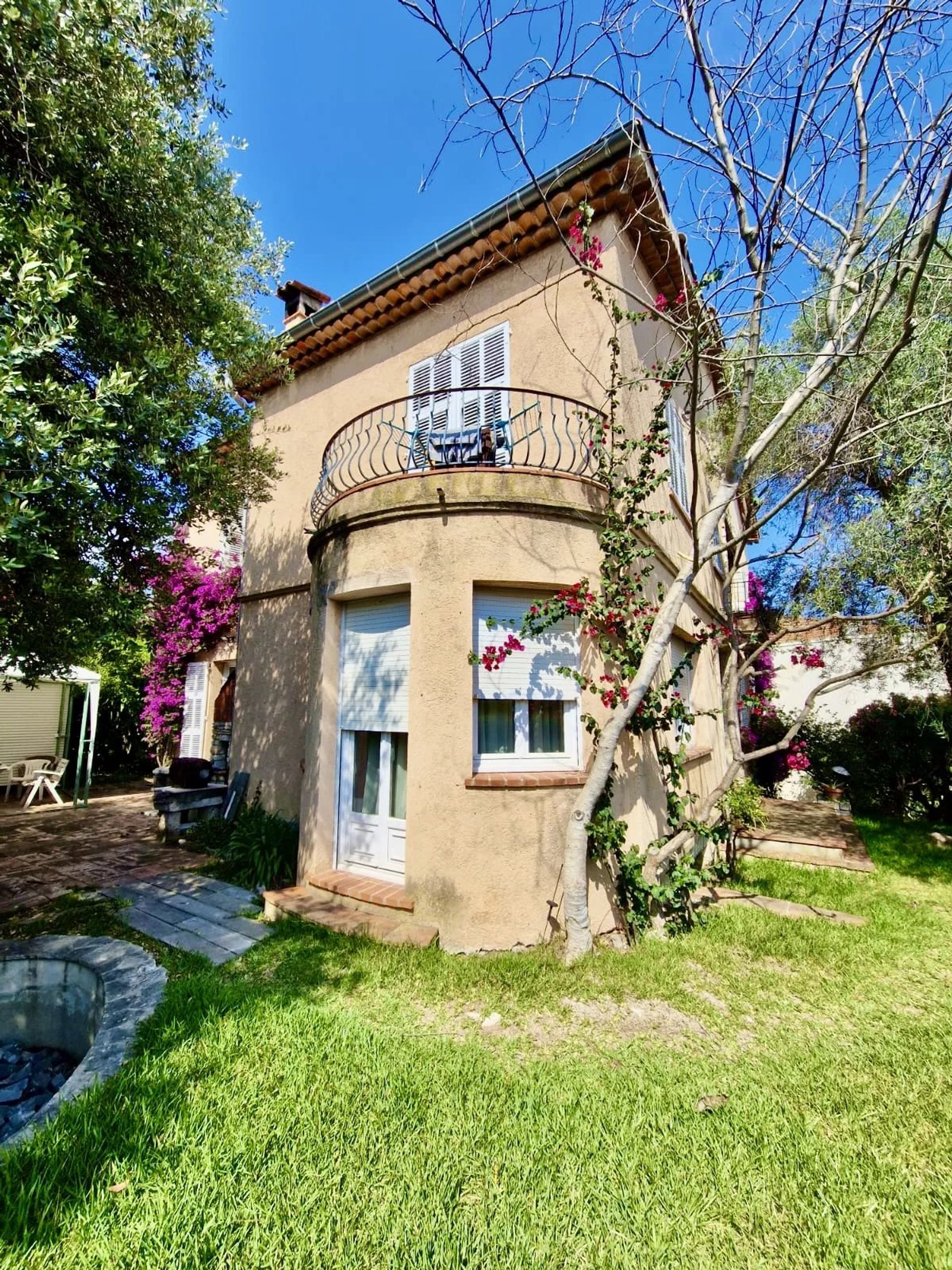 سكني في Saint-Jean-Cap-Ferrat, Alpes-Maritimes 11891080