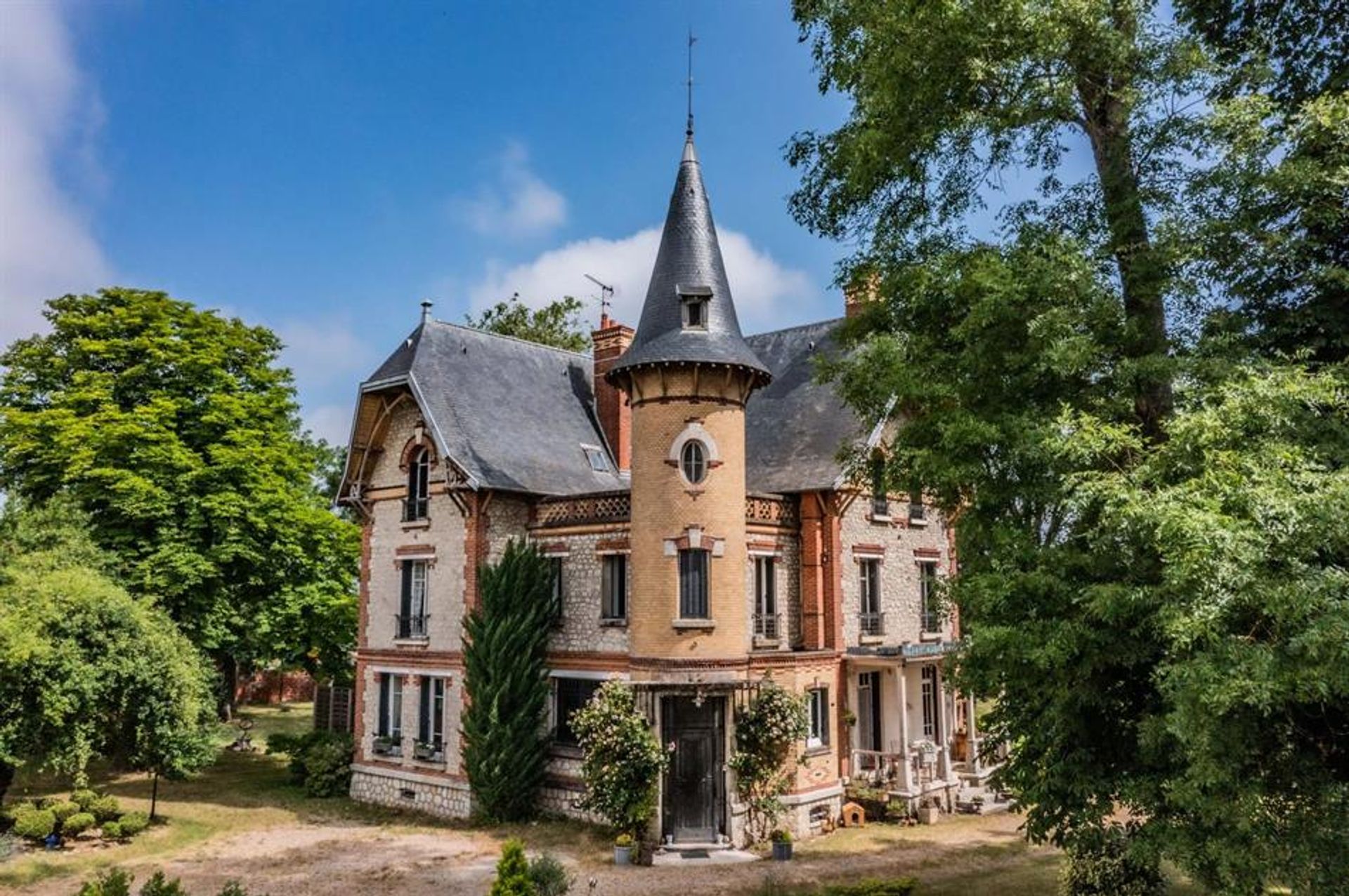 Hus i Bonny-sur-Loire, Centre-Val de Loire 11896957