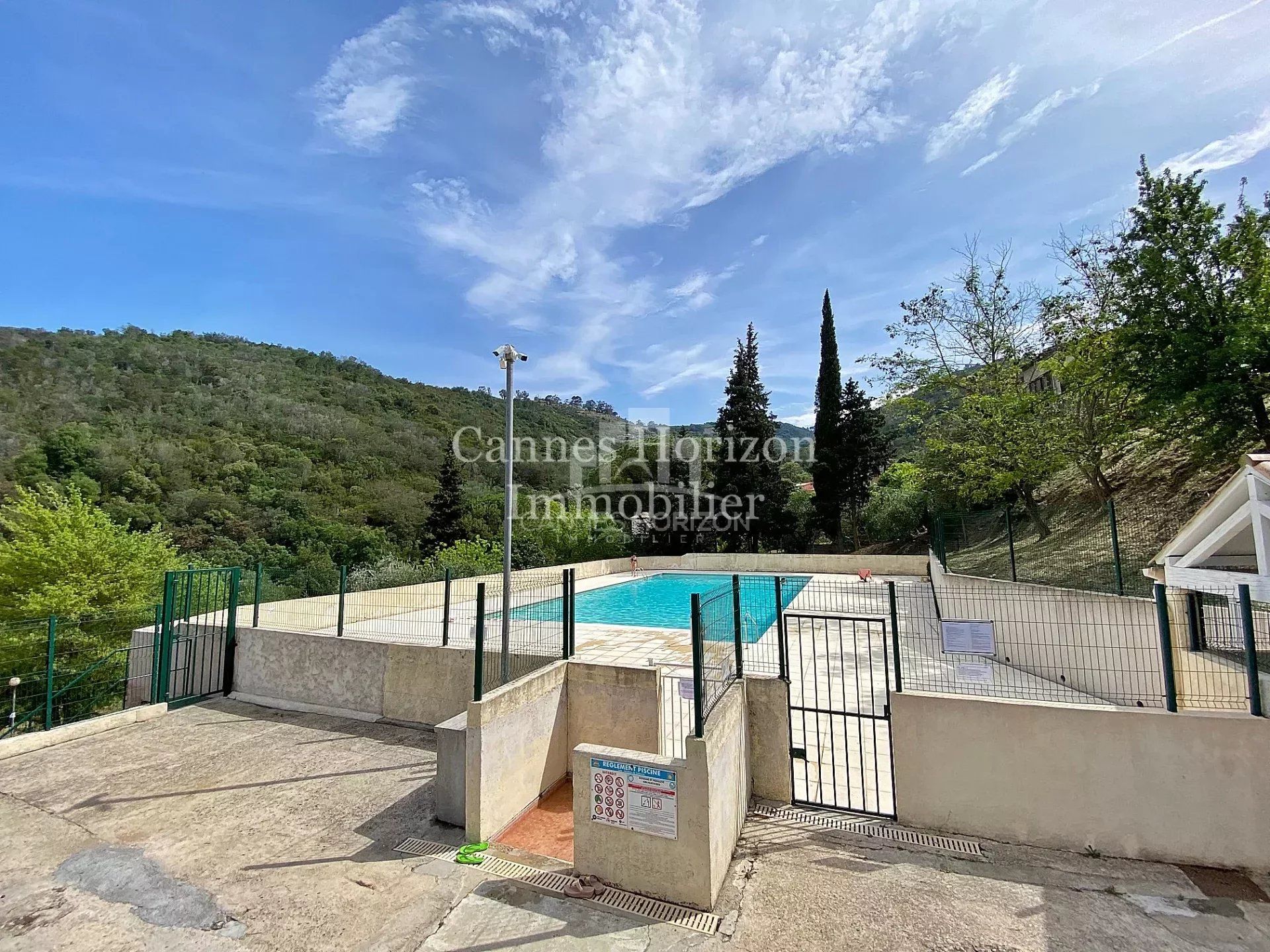 Casas Múltiplas no Pégomas, Alpes-Maritimes 11897094