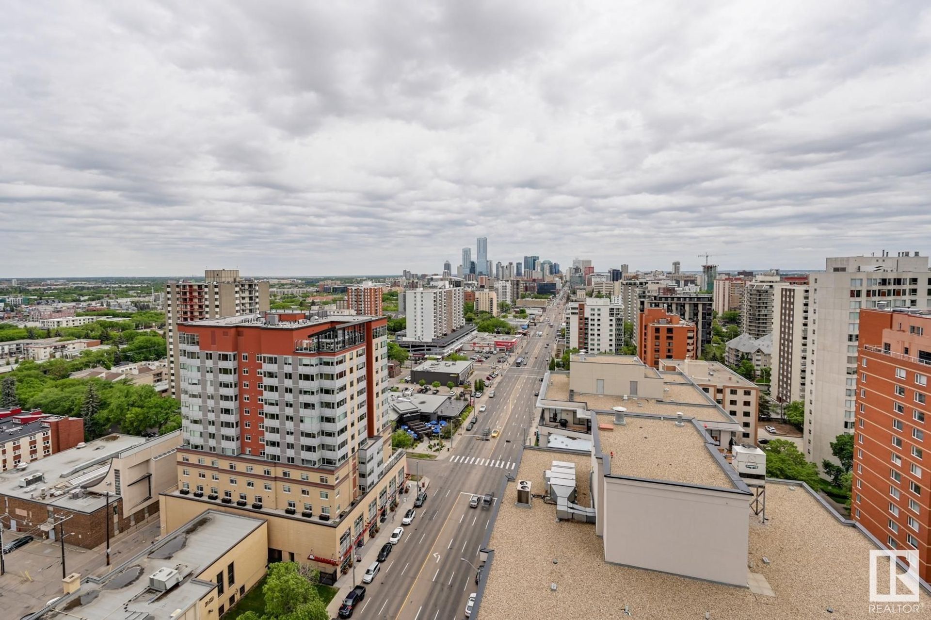 公寓 在 Edmonton, 11969 Jasper Avenue 11897278