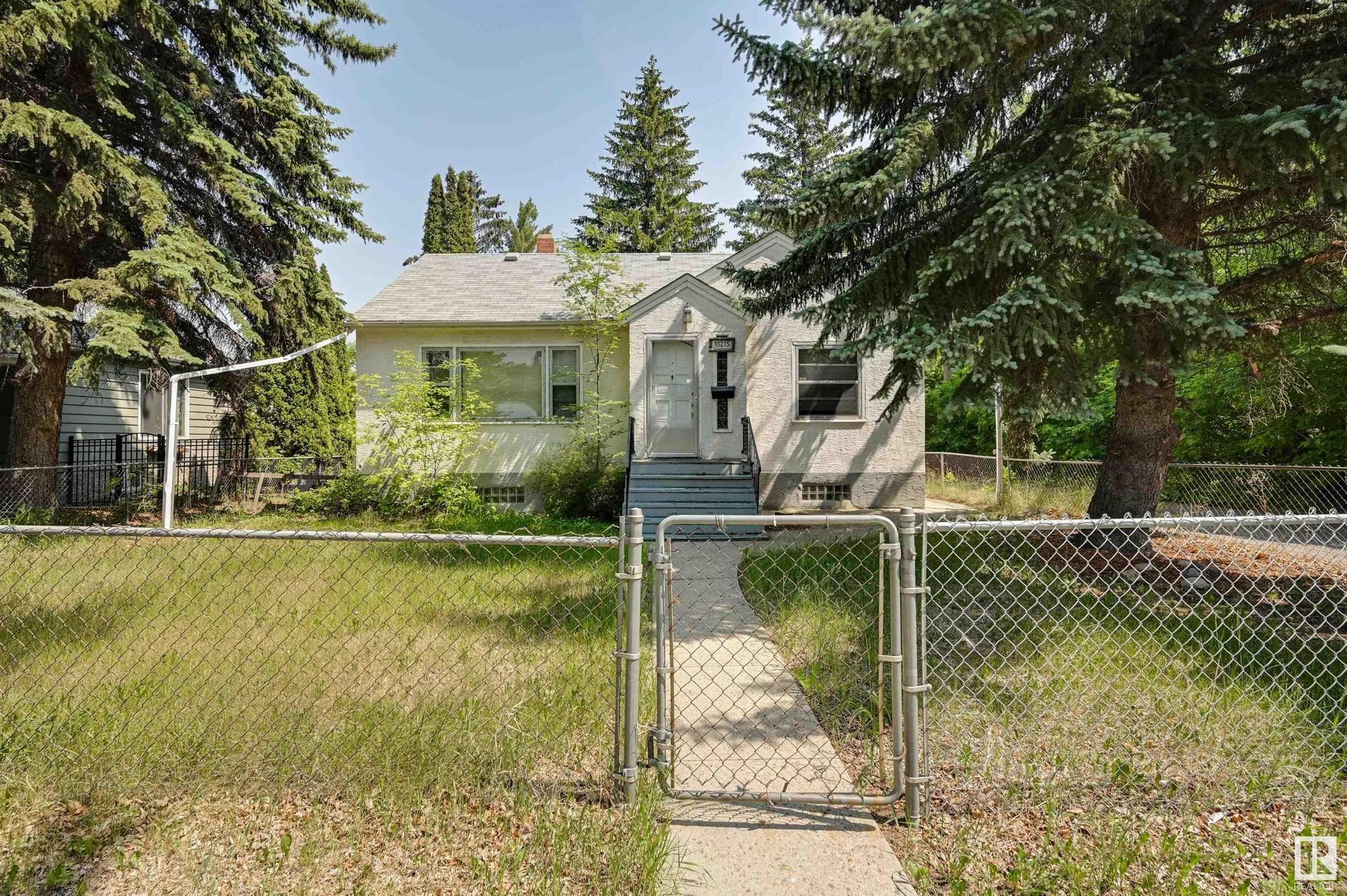 Hus i Edmonton, 10215 138 Street Northwest 11897283