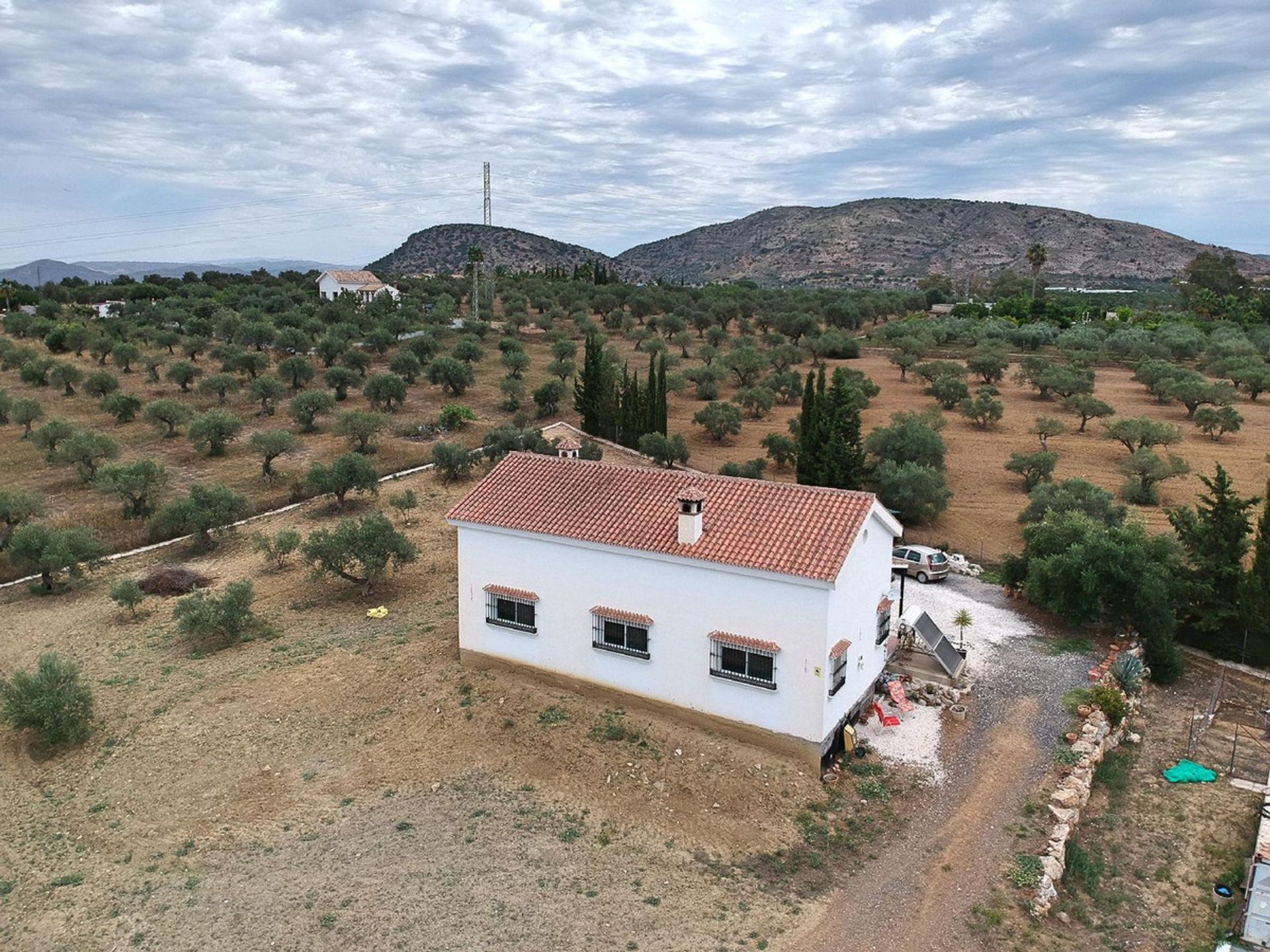 房子 在 Alhaurín el Grande, Andalucía 11898119