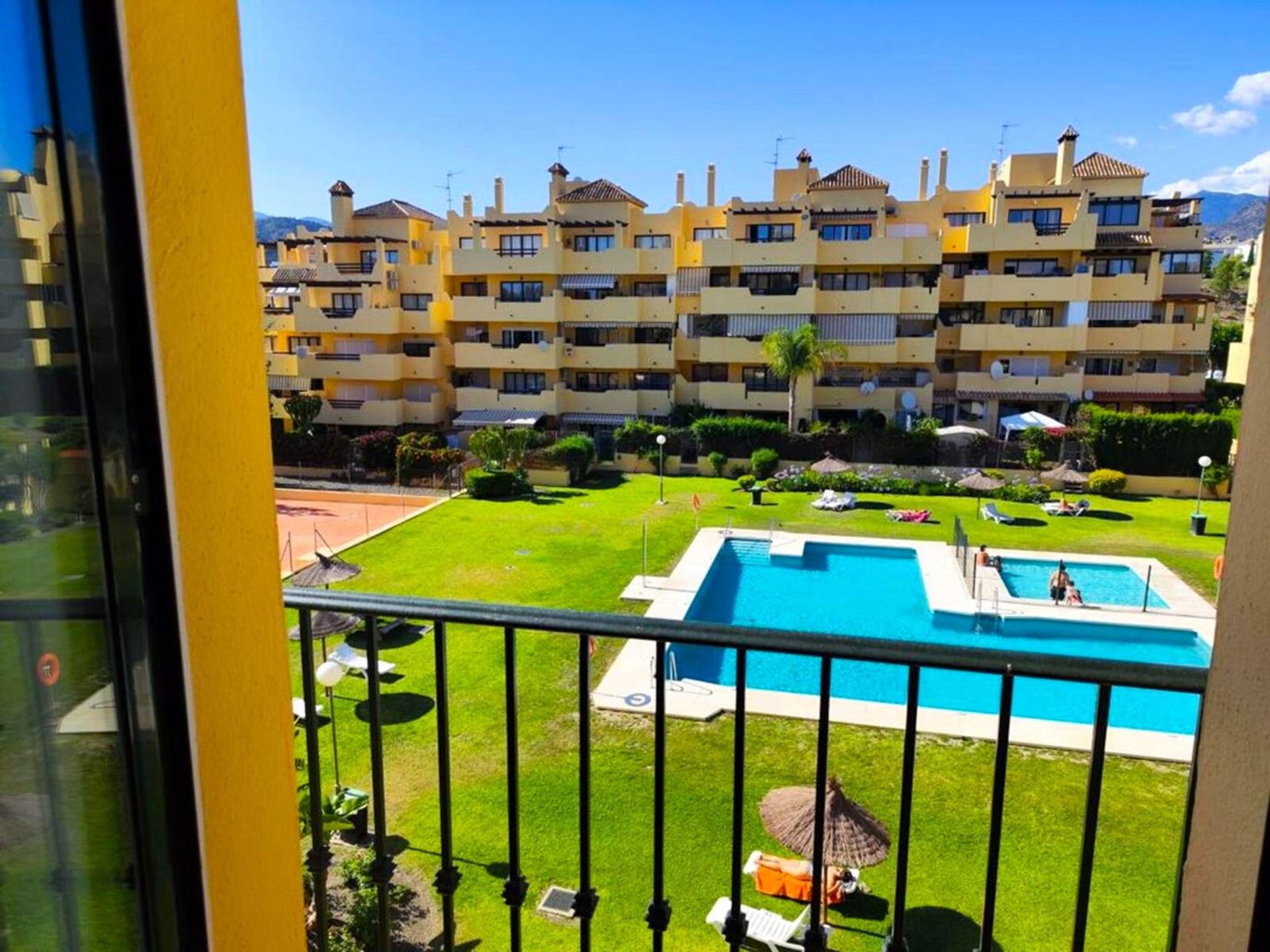 Kondominium dalam Estepona, Andalucía 11898149