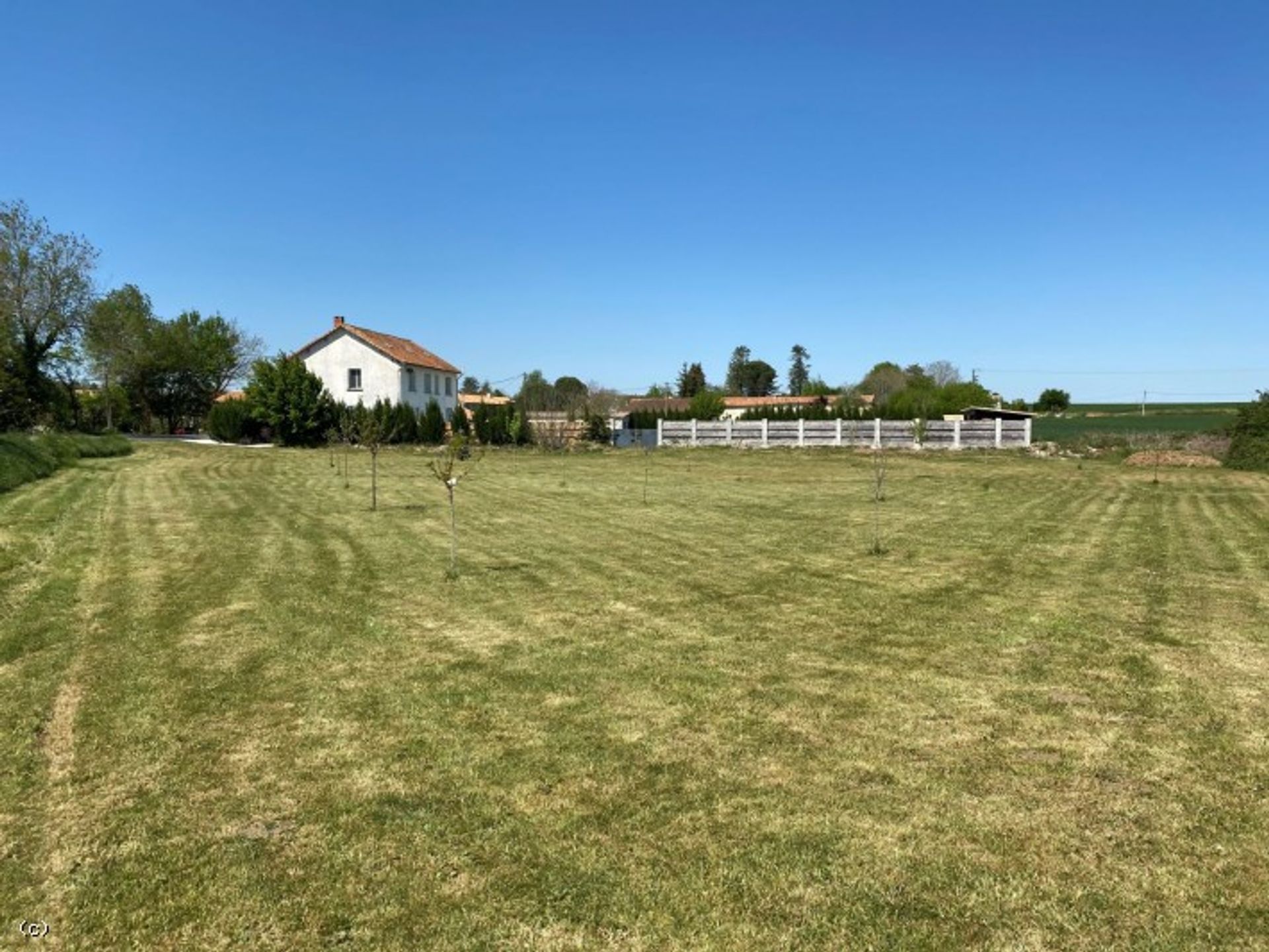 Casa nel Verteuil-sur-Charente, Nouvelle-Aquitaine 11901029