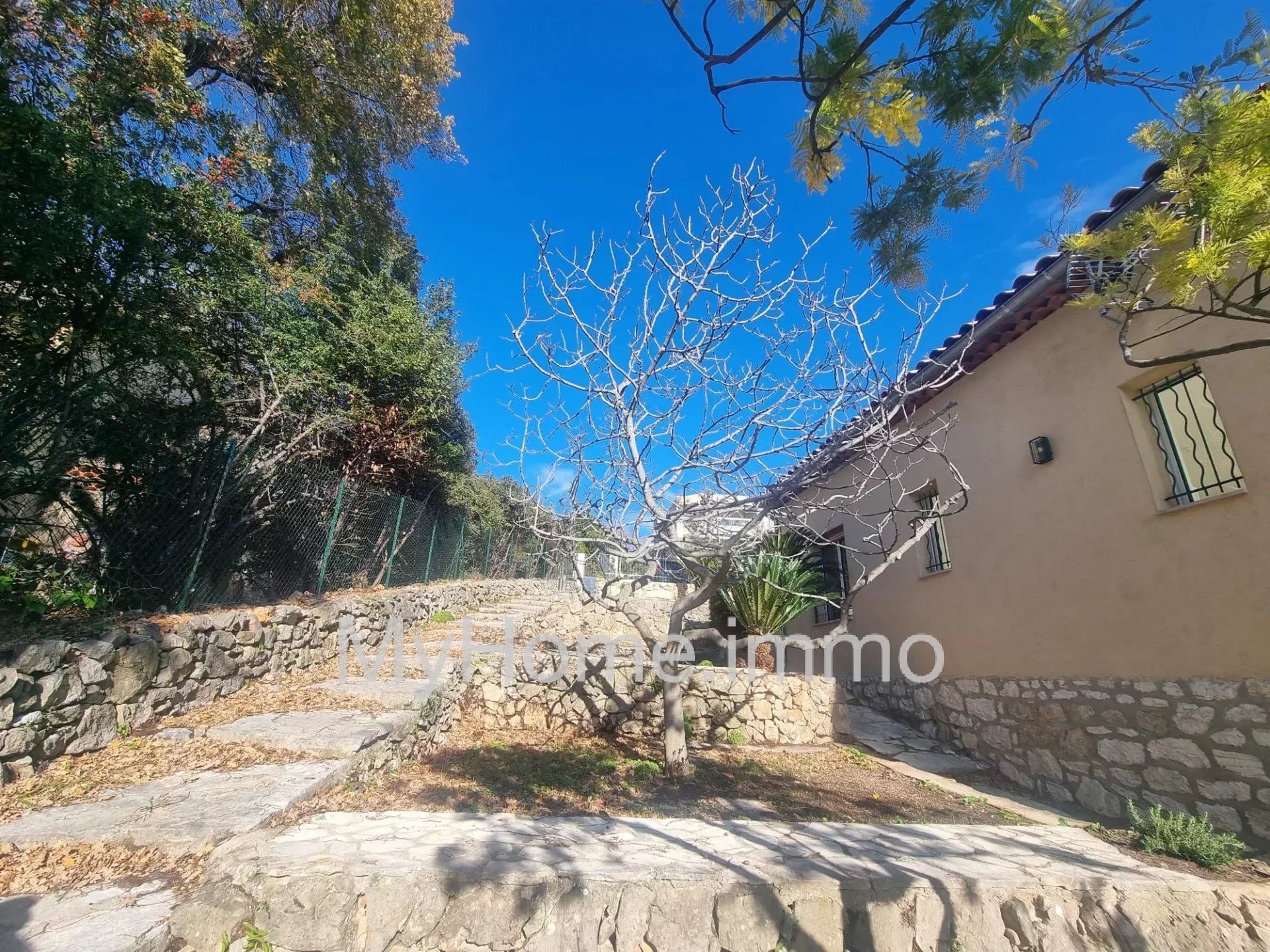 Hus i Vence, Alpes-Maritimes 11910204