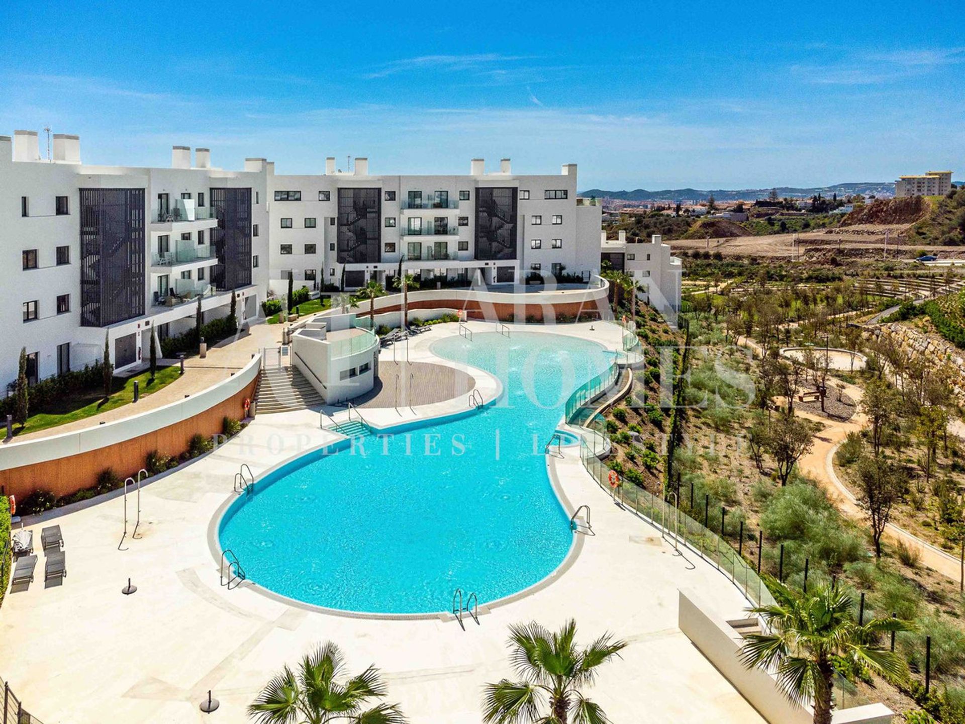 Condominio en Fuengirola, Andalucía 11911481