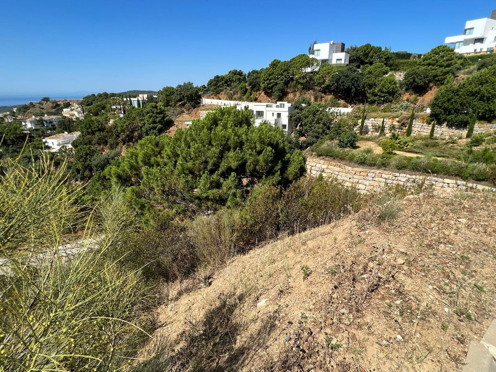 土地 在 Benahavís, Andalucía 11911497