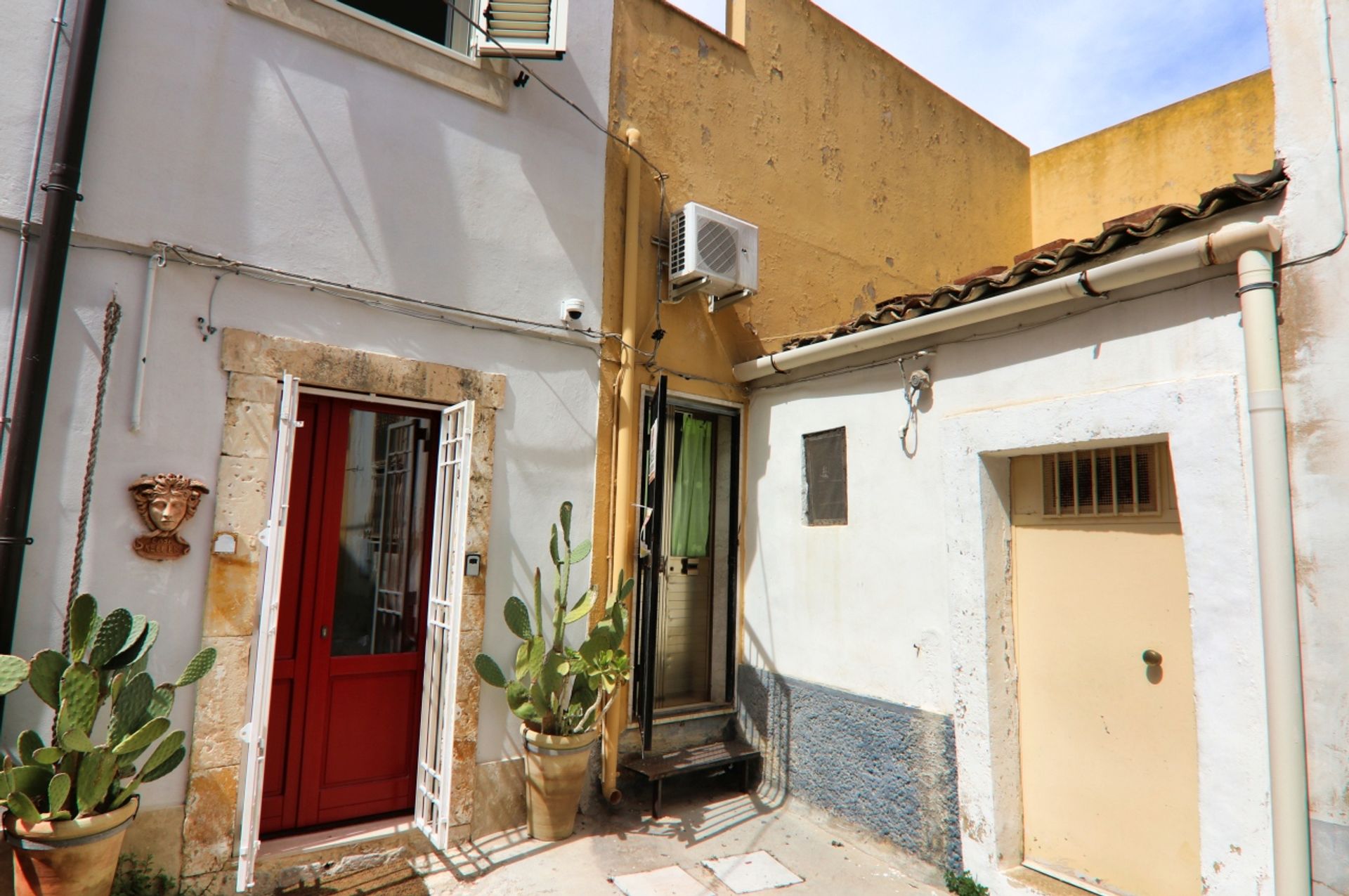 Condominium in Noto, Vico Lucio Bonfanti 11912380