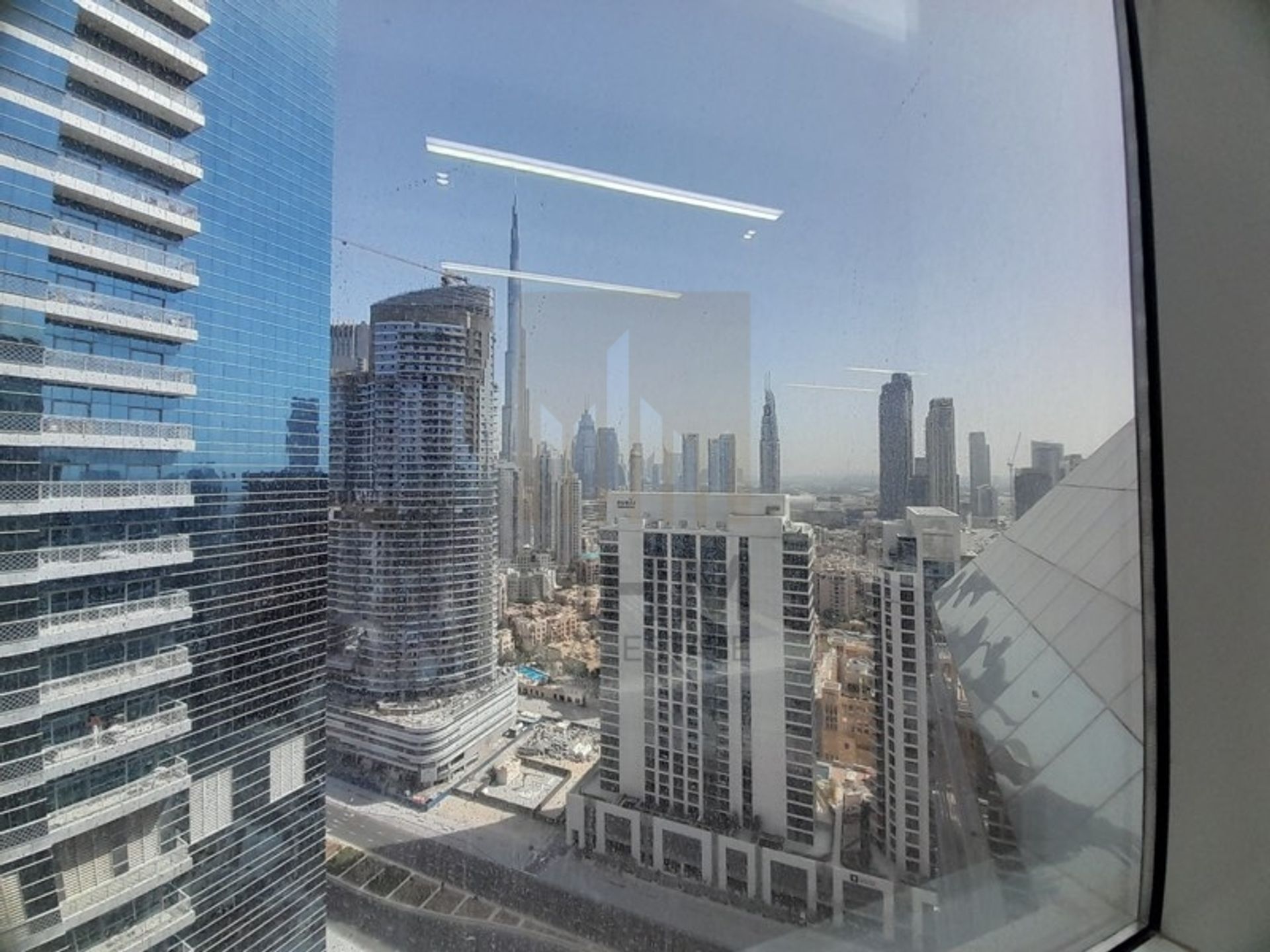 Toimisto sisään Dubai, Dubai 11912586